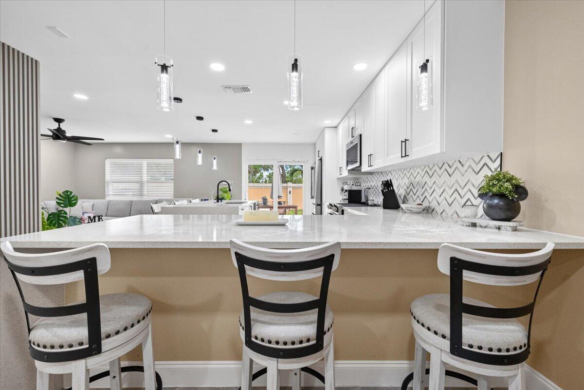 3367 COMMODORE, West Palm Beach FL 33411