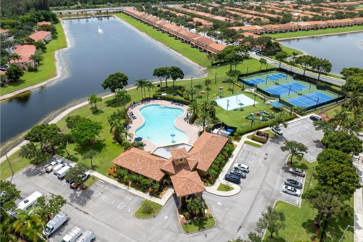 3367 COMMODORE, West Palm Beach FL 33411