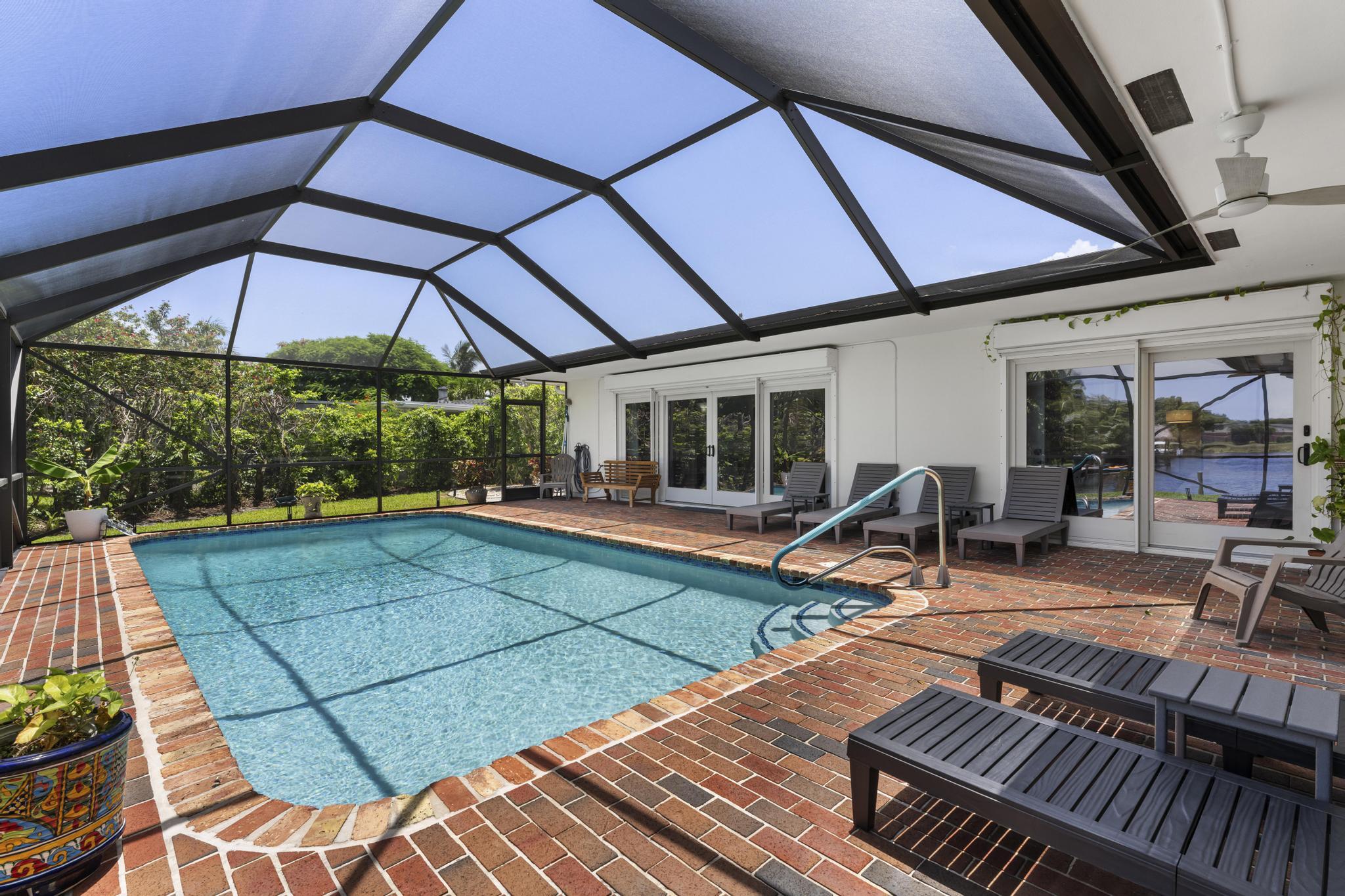 8416 Pine Tree, Lake Clarke Shores FL 33406