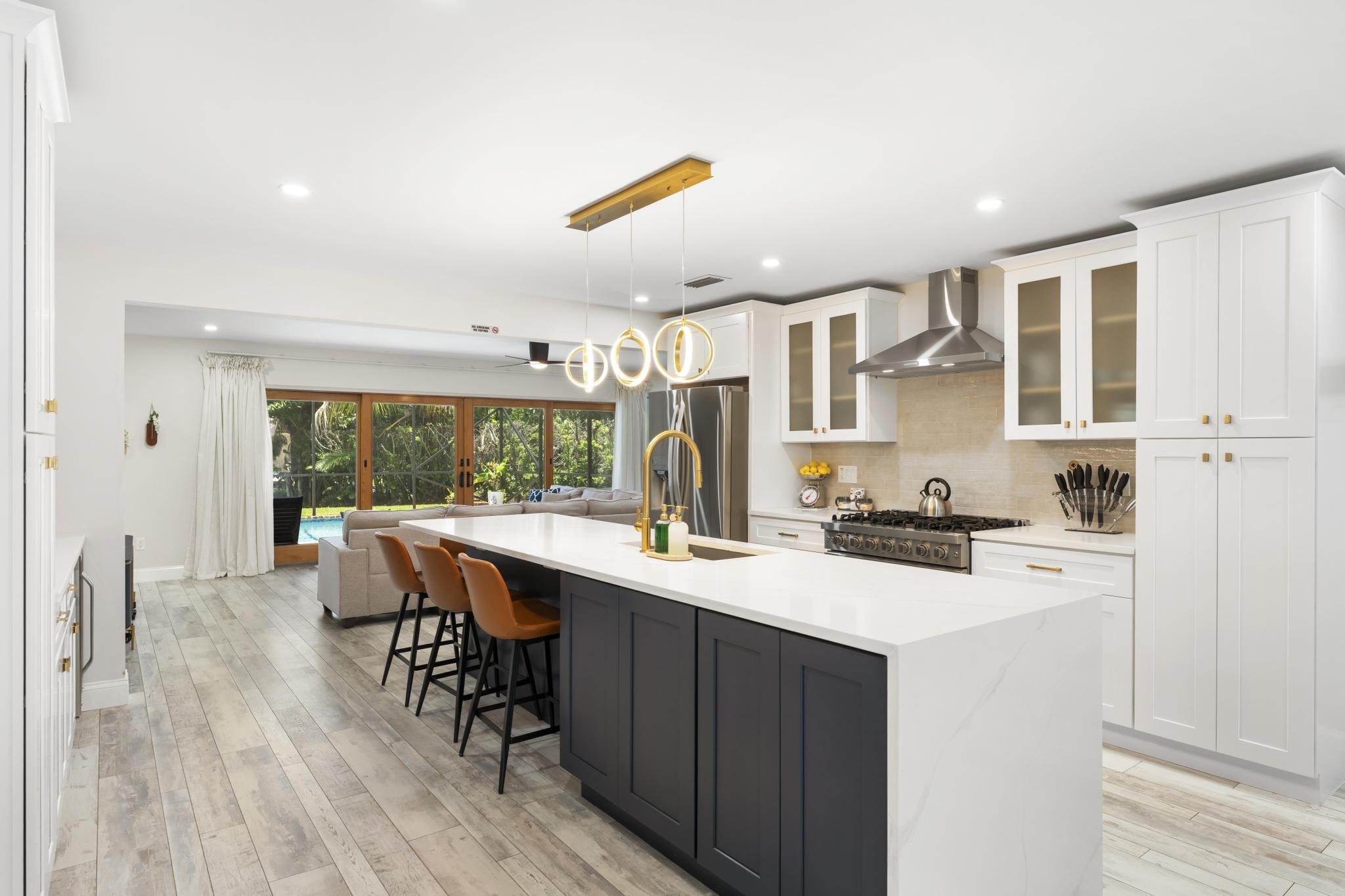 8416 Pine Tree, Lake Clarke Shores FL 33406