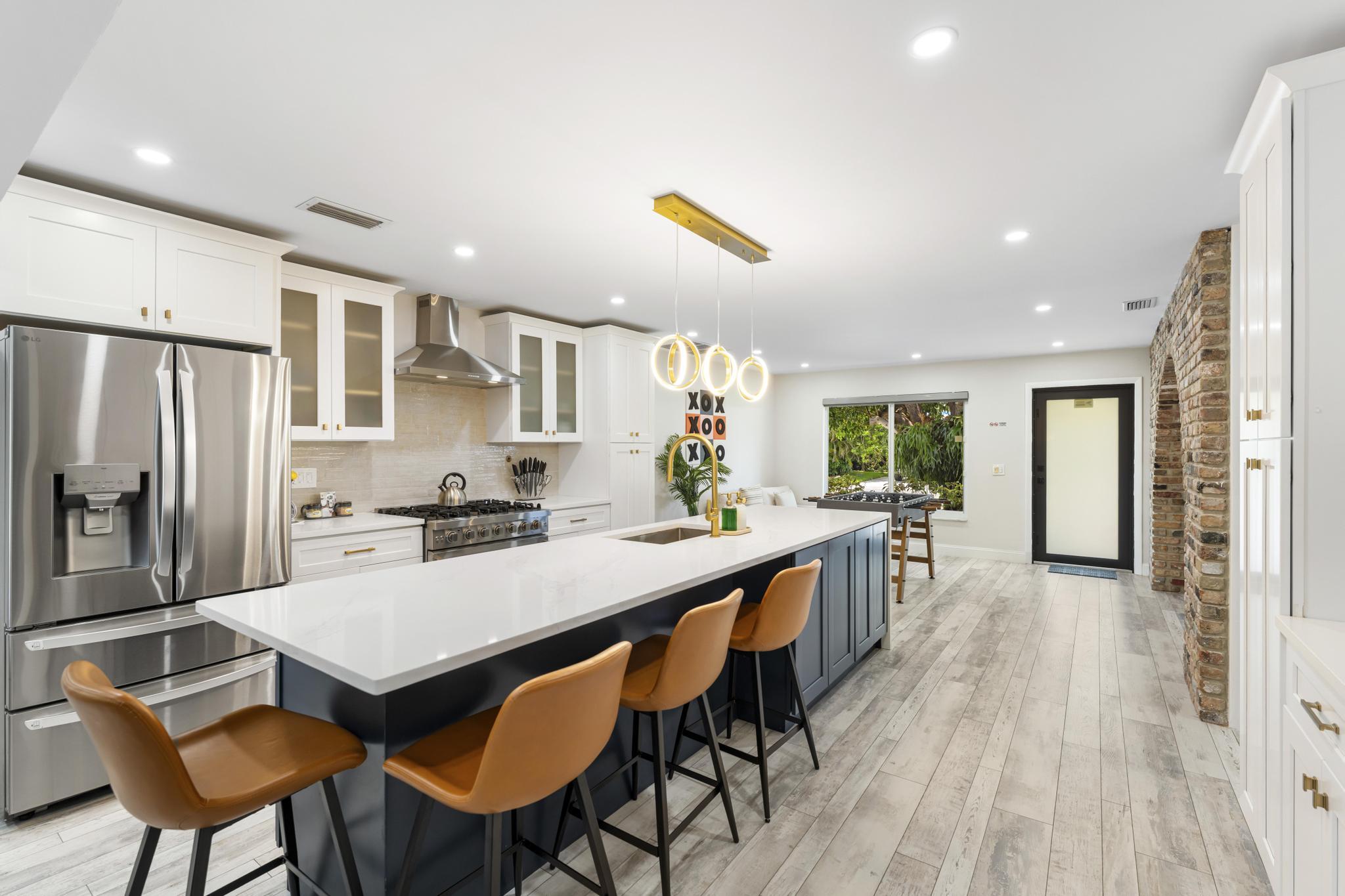 8416 Pine Tree, Lake Clarke Shores FL 33406