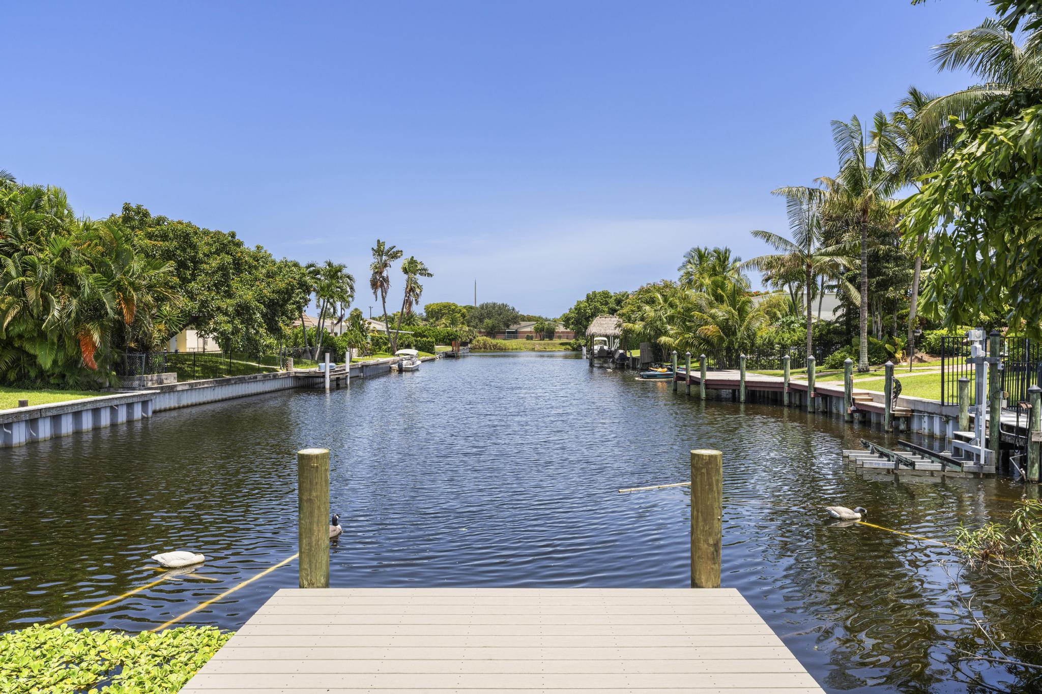 8416 Pine Tree, Lake Clarke Shores FL 33406