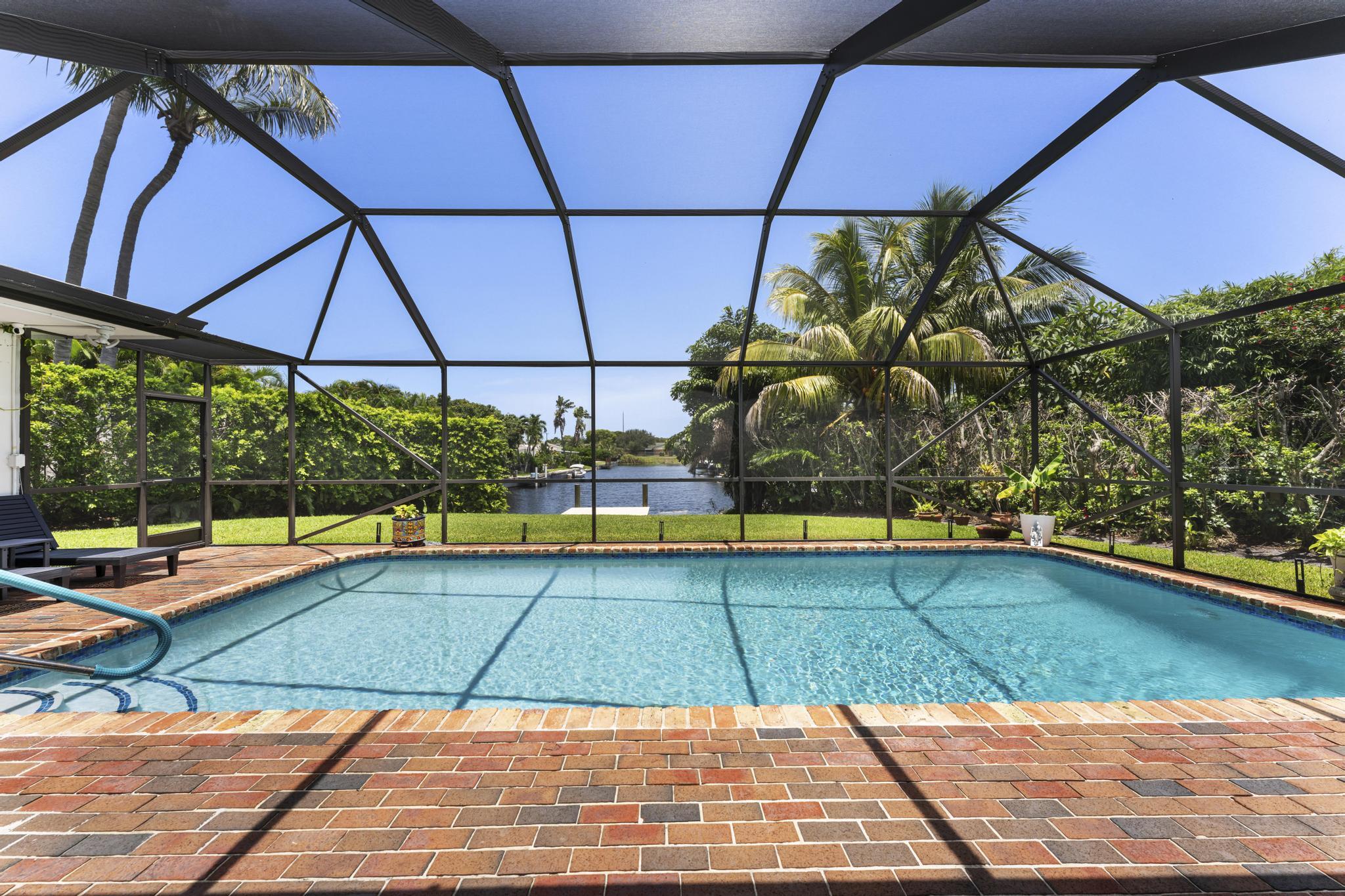 8416 Pine Tree, Lake Clarke Shores FL 33406