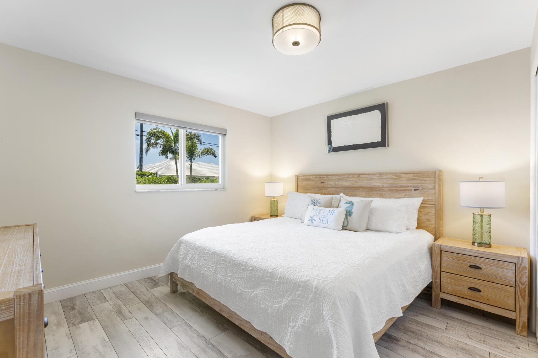 8416 Pine Tree, Lake Clarke Shores FL 33406