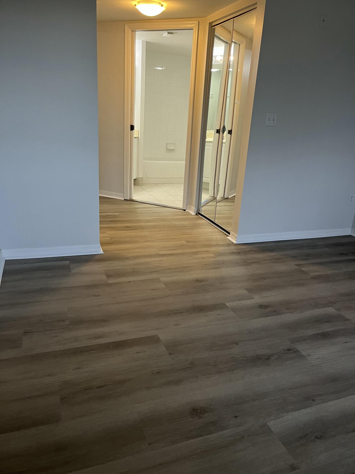 1200 Crestwood #1206, Royal Palm Beach FL 33411