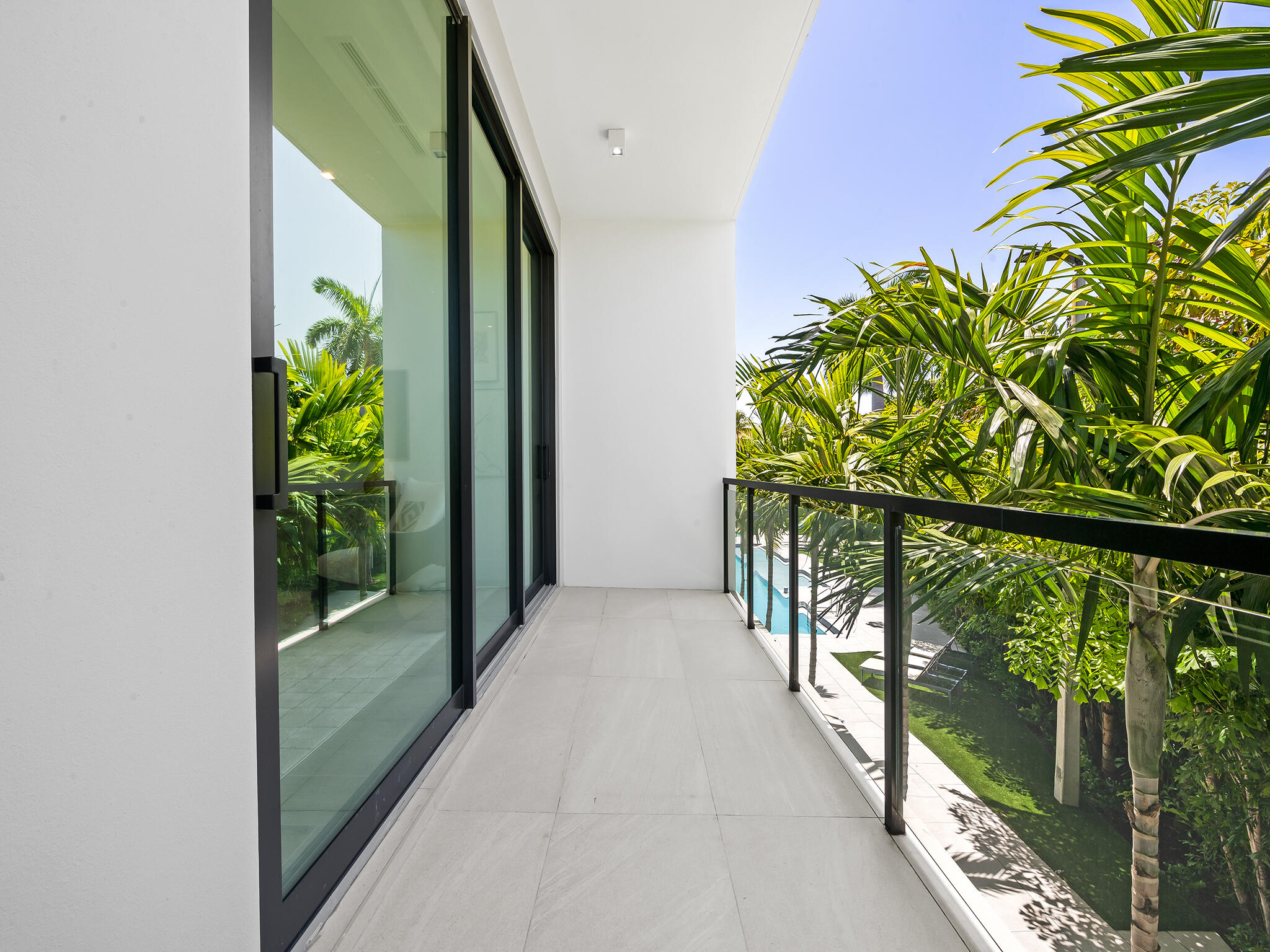 1177 George Bush #207, Delray Beach FL 33483