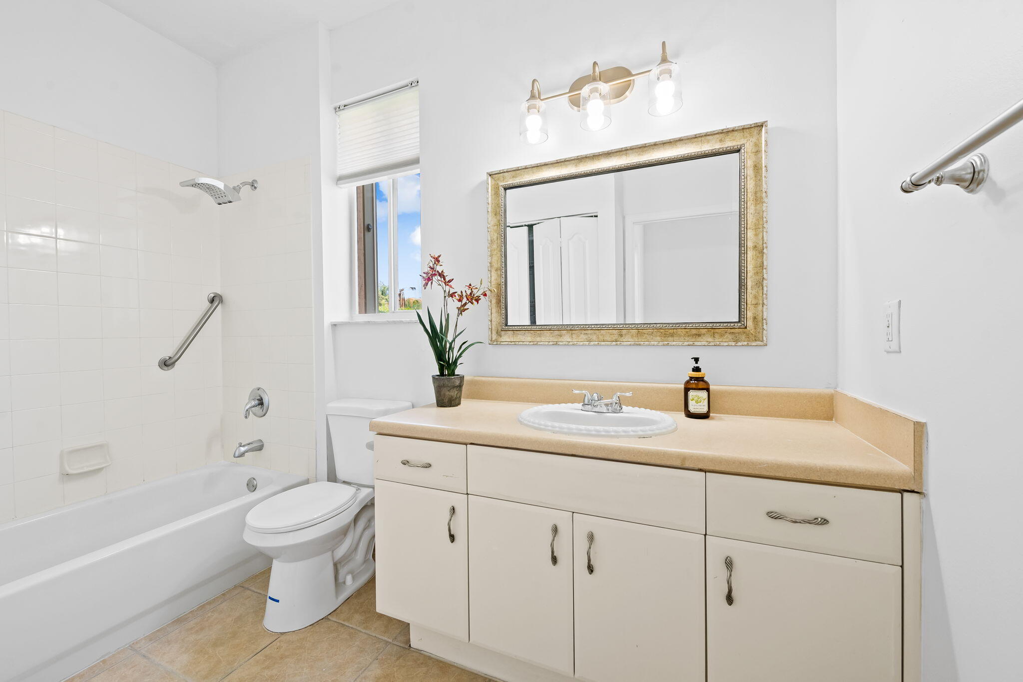 19389 SW 64th, Pembroke Pines FL 33332