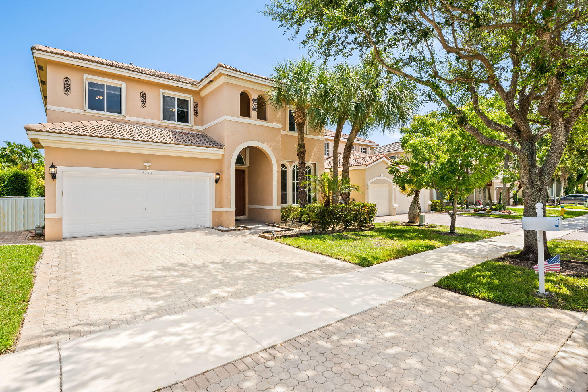 19389 SW 64th, Pembroke Pines FL 33332