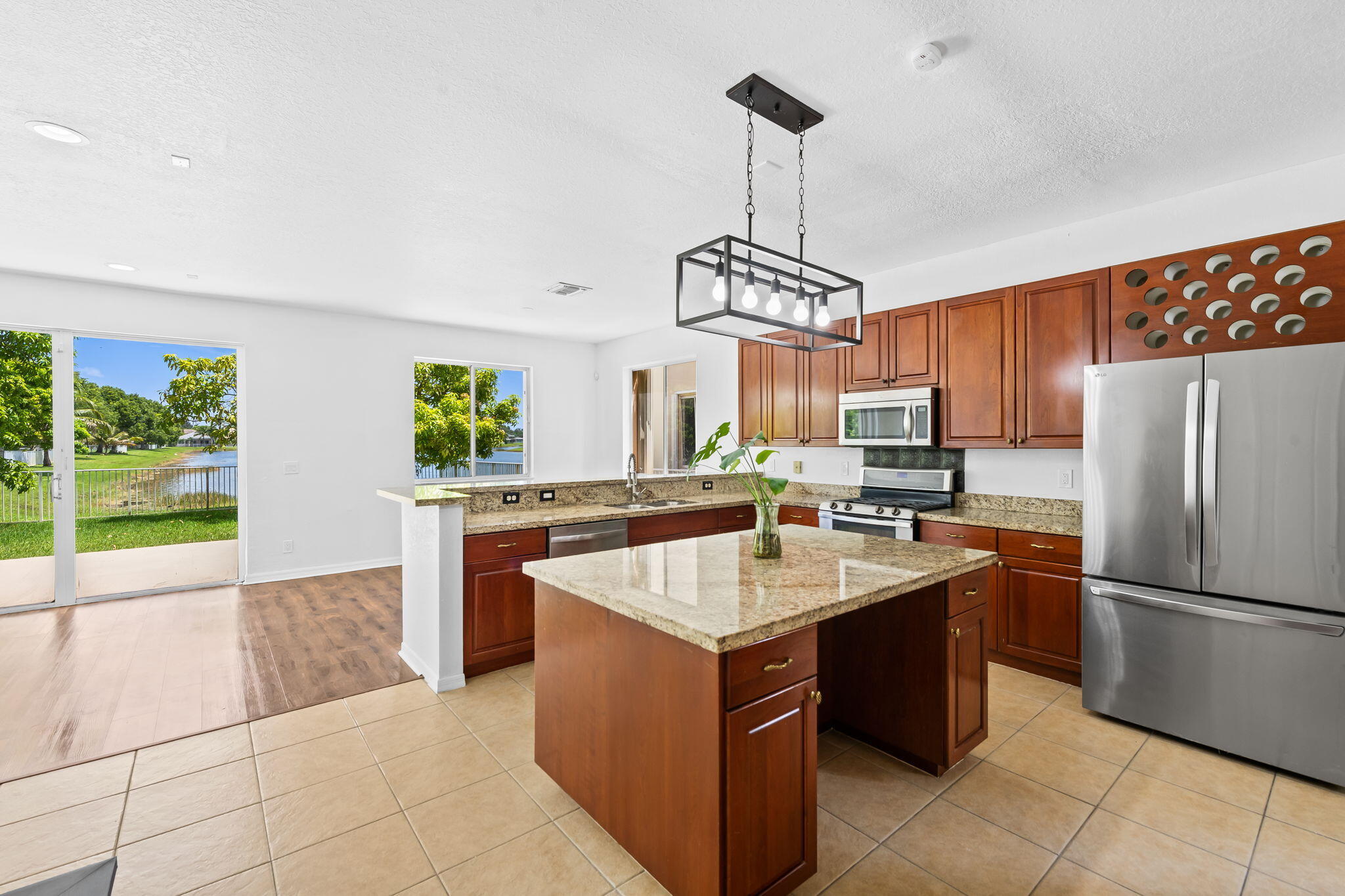19389 SW 64th, Pembroke Pines FL 33332