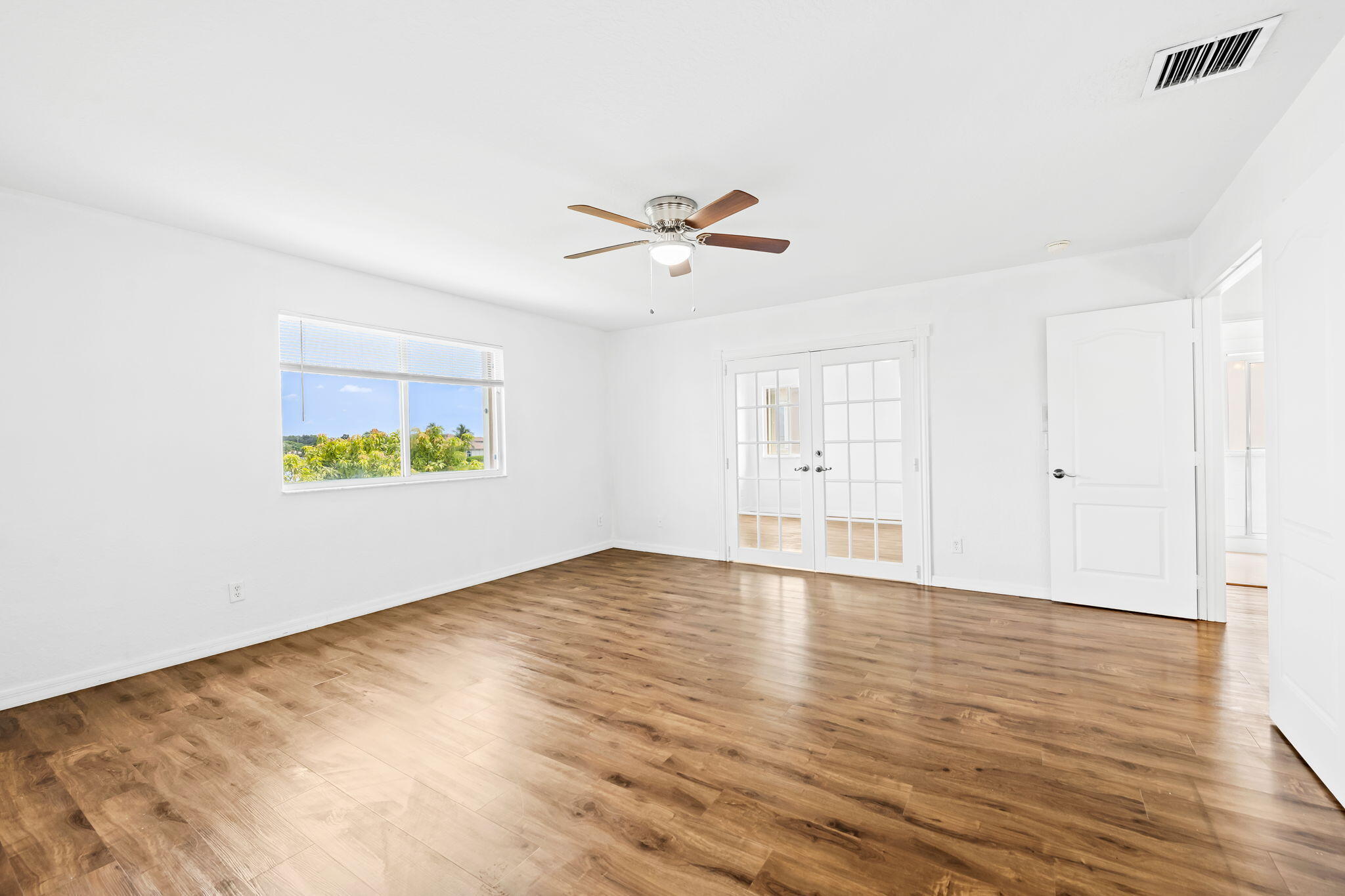 19389 SW 64th, Pembroke Pines FL 33332
