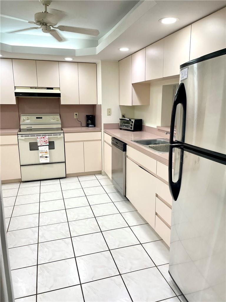 1149 HILLSBORO MILE #304, Hillsboro Beach FL 33062