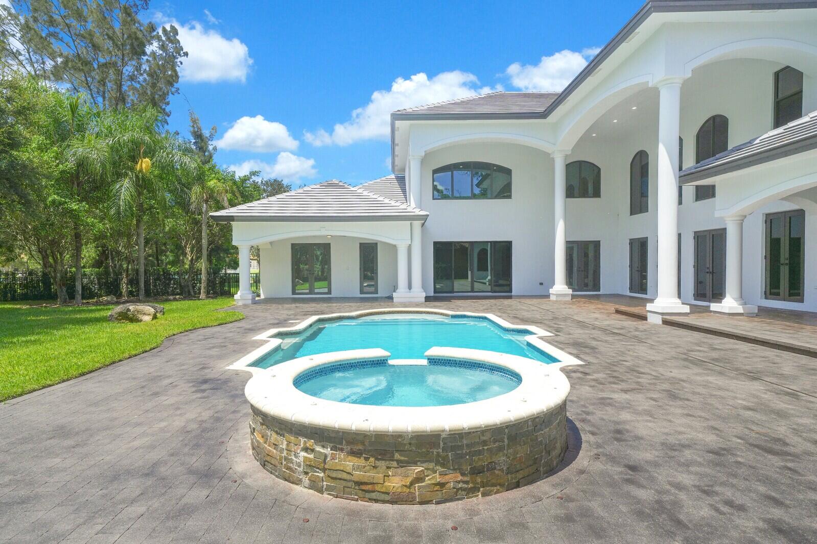 6041 NW 84th, Parkland FL 33067