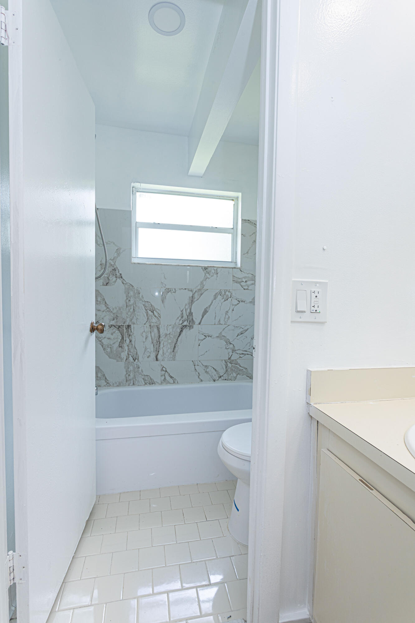 202 Sparrow #1, Royal Palm Beach FL 33411