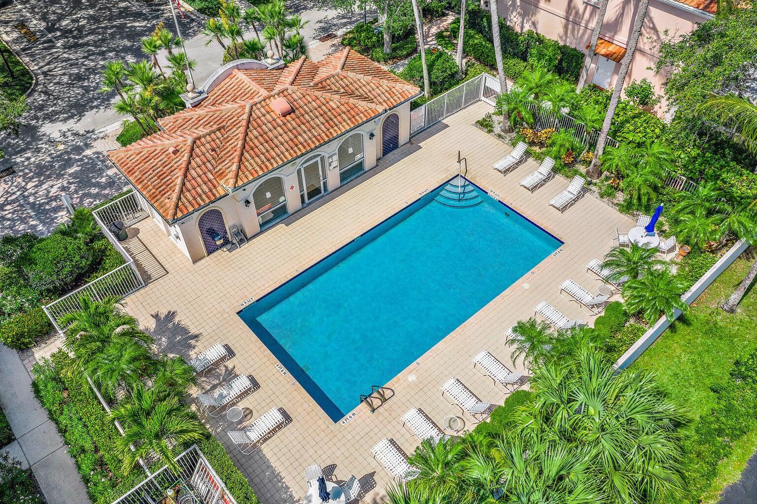 73 Laurel Oaks, Jupiter FL 33469