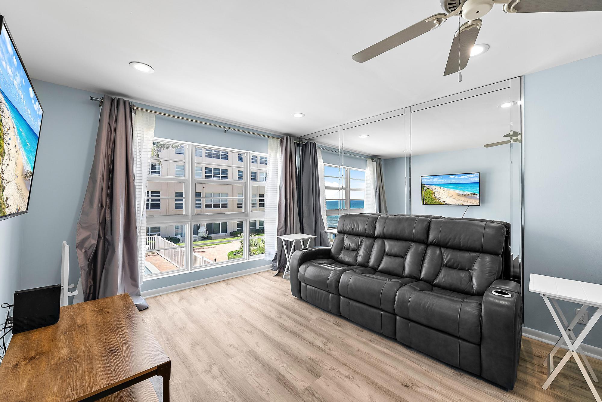 3851 N OCEAN #202, Gulf Stream FL 33483