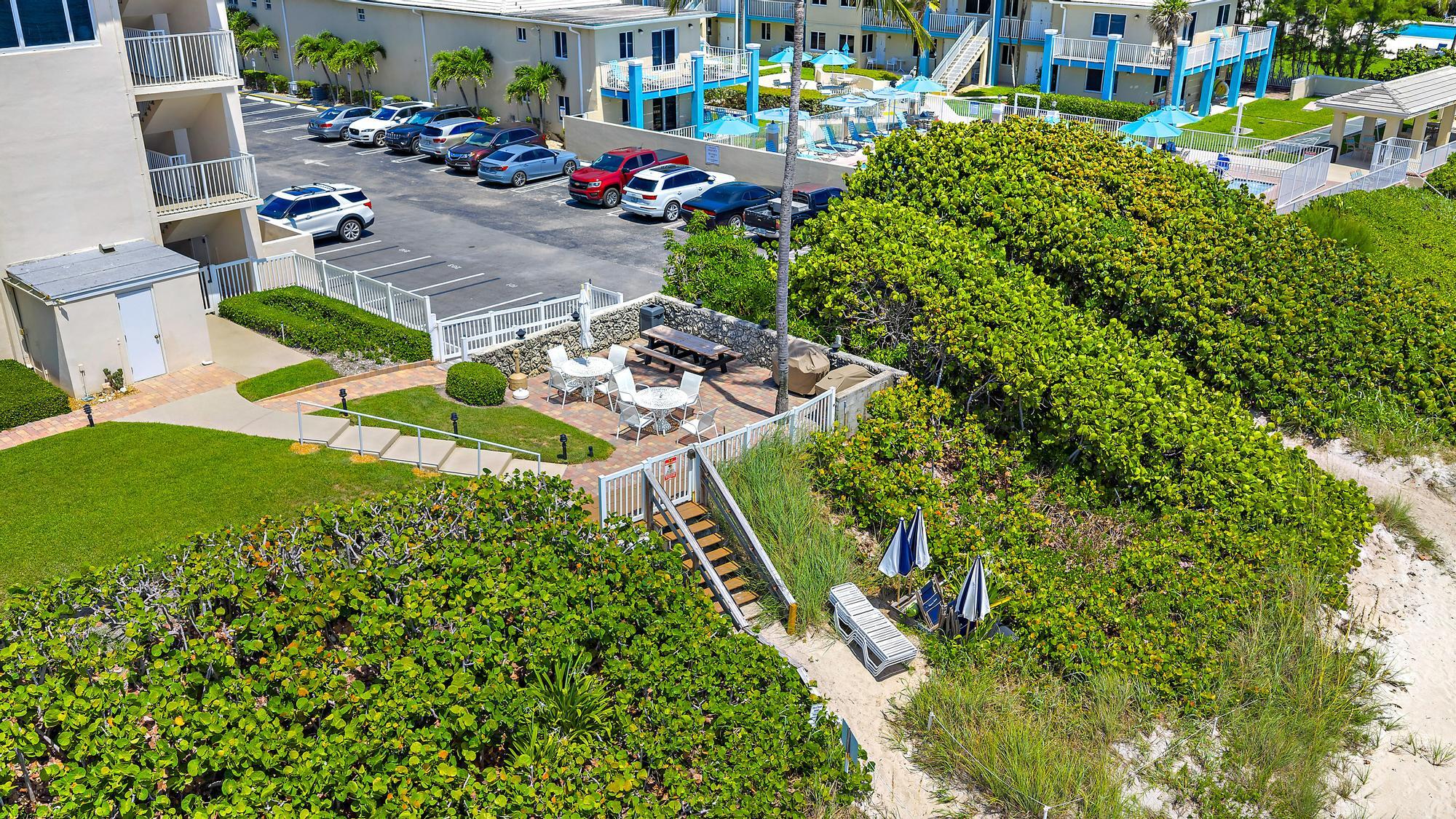 3851 N OCEAN #202, Gulf Stream FL 33483