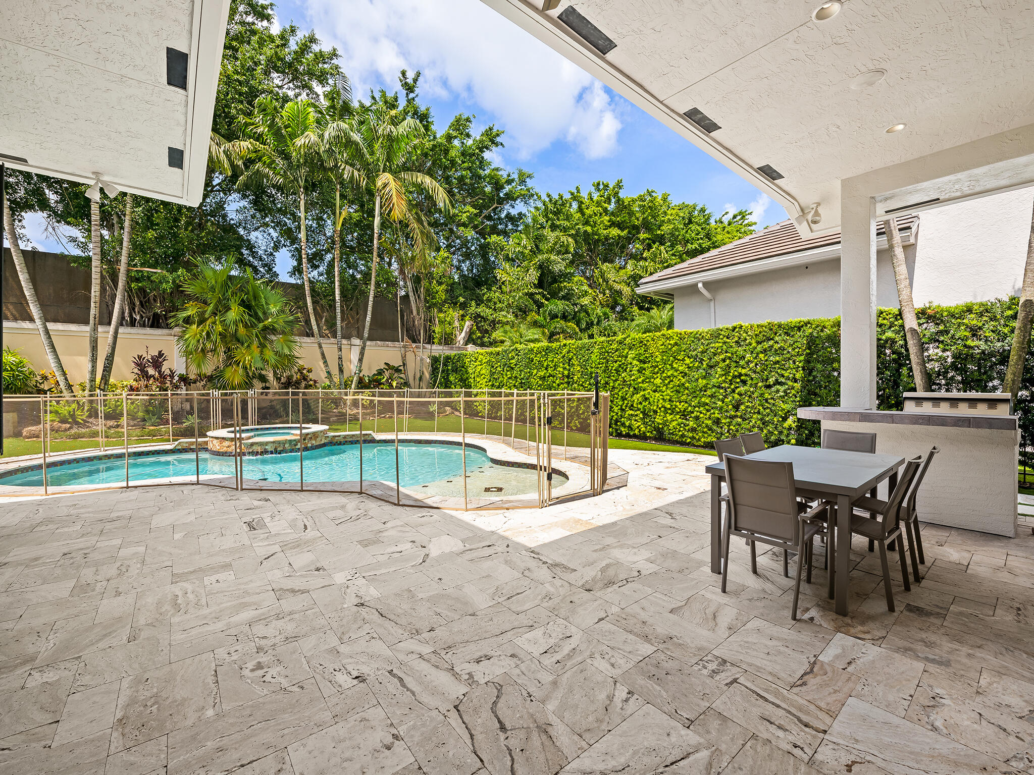 10800 Blue Palm, Plantation FL 33324