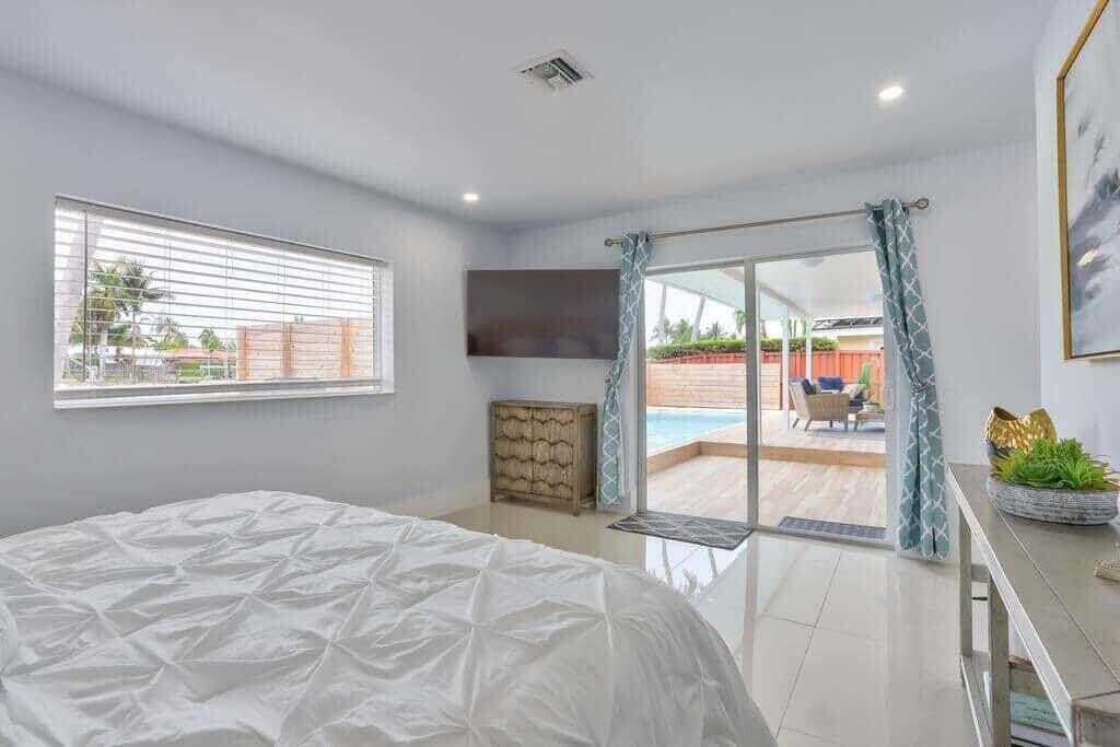1631 Poinsettia, Fort Lauderdale FL 33305