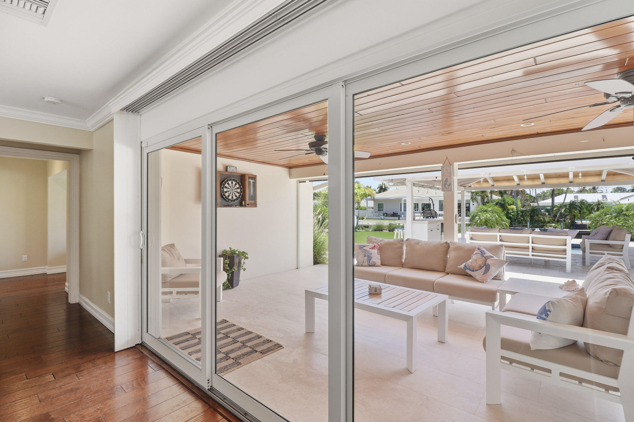 16 LEEWARD, Tequesta FL 33469