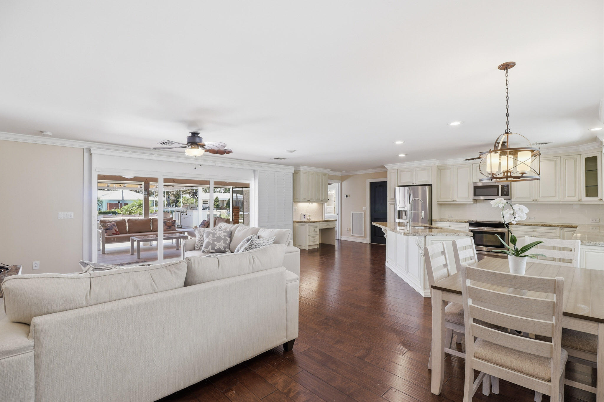 16 LEEWARD, Tequesta FL 33469