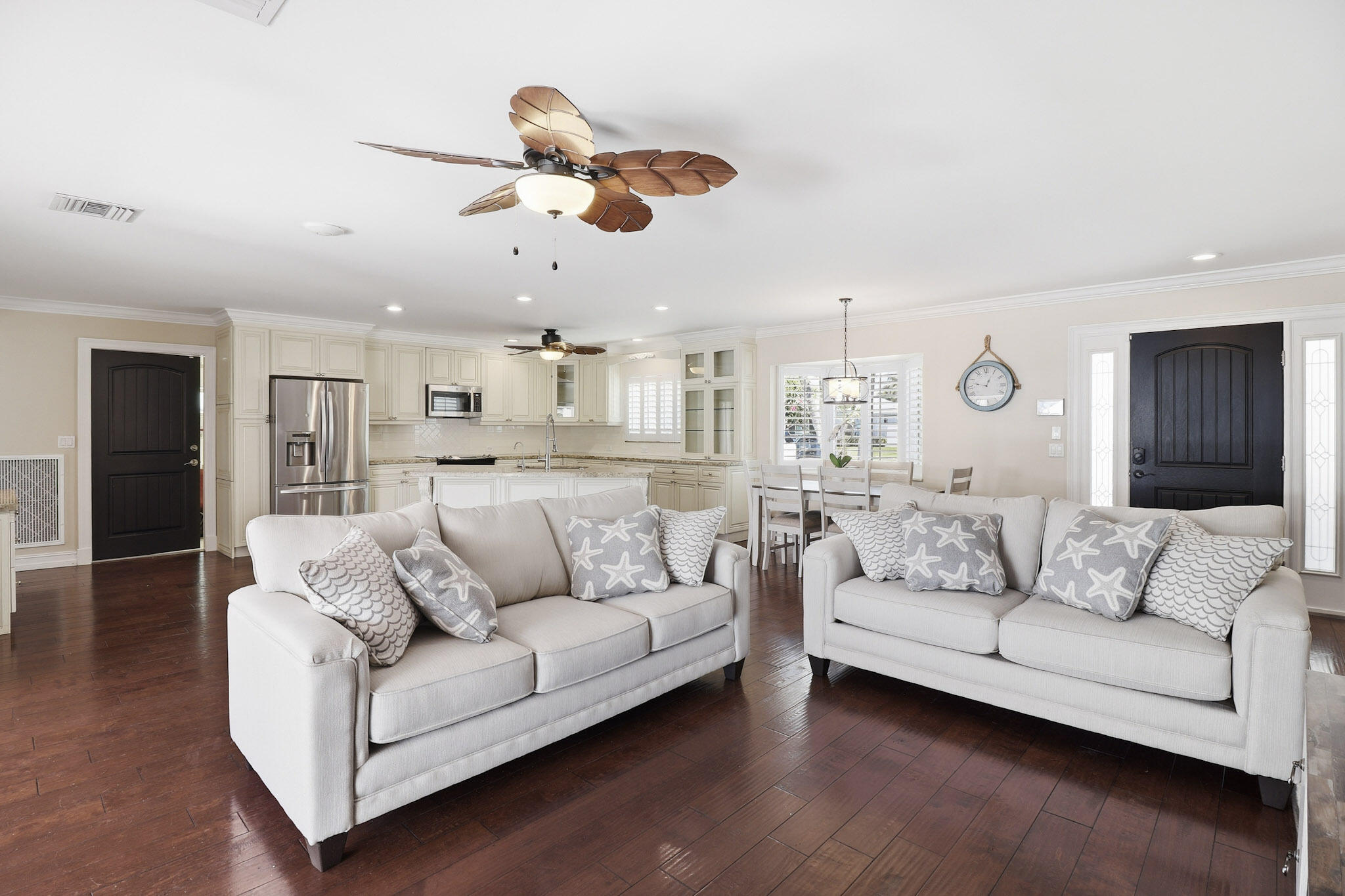 16 LEEWARD, Tequesta FL 33469
