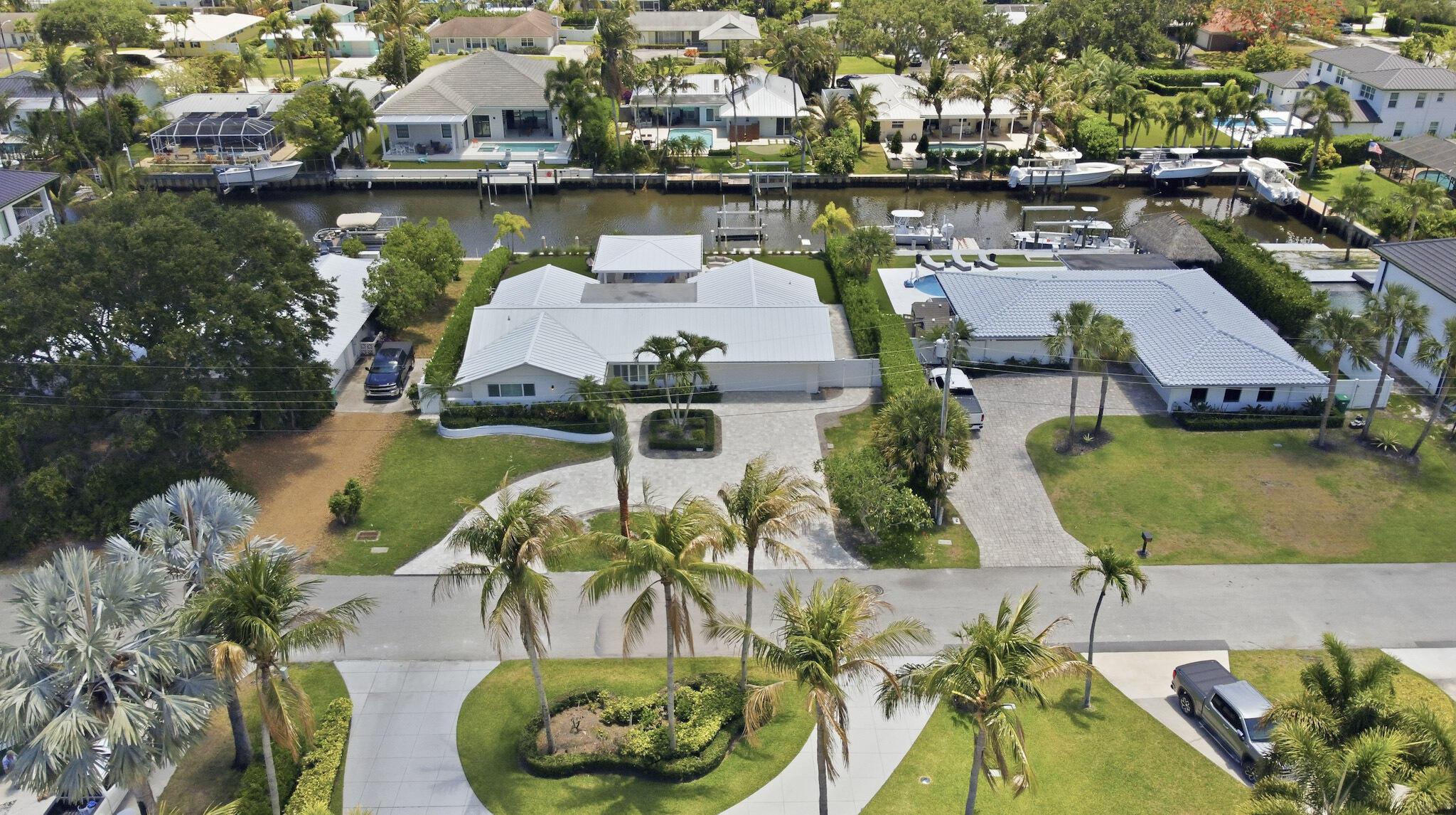 16 LEEWARD, Tequesta FL 33469