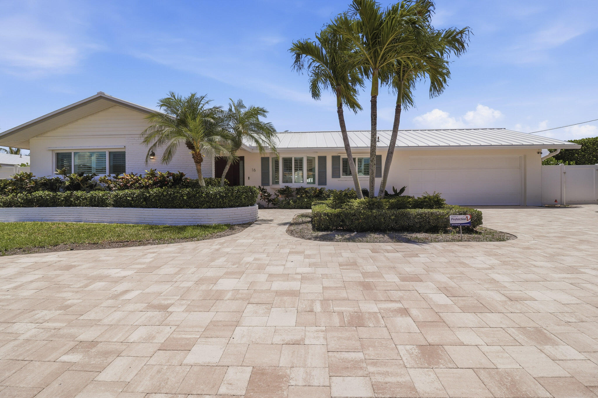 16 LEEWARD, Tequesta FL 33469