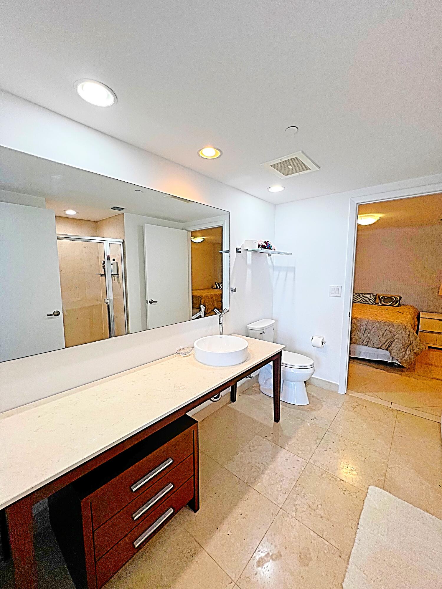 495 BRICKELL #1605, Miami FL 33131