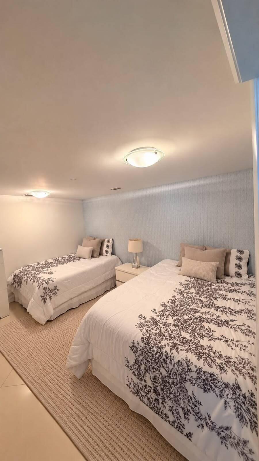 495 BRICKELL #1605, Miami FL 33131