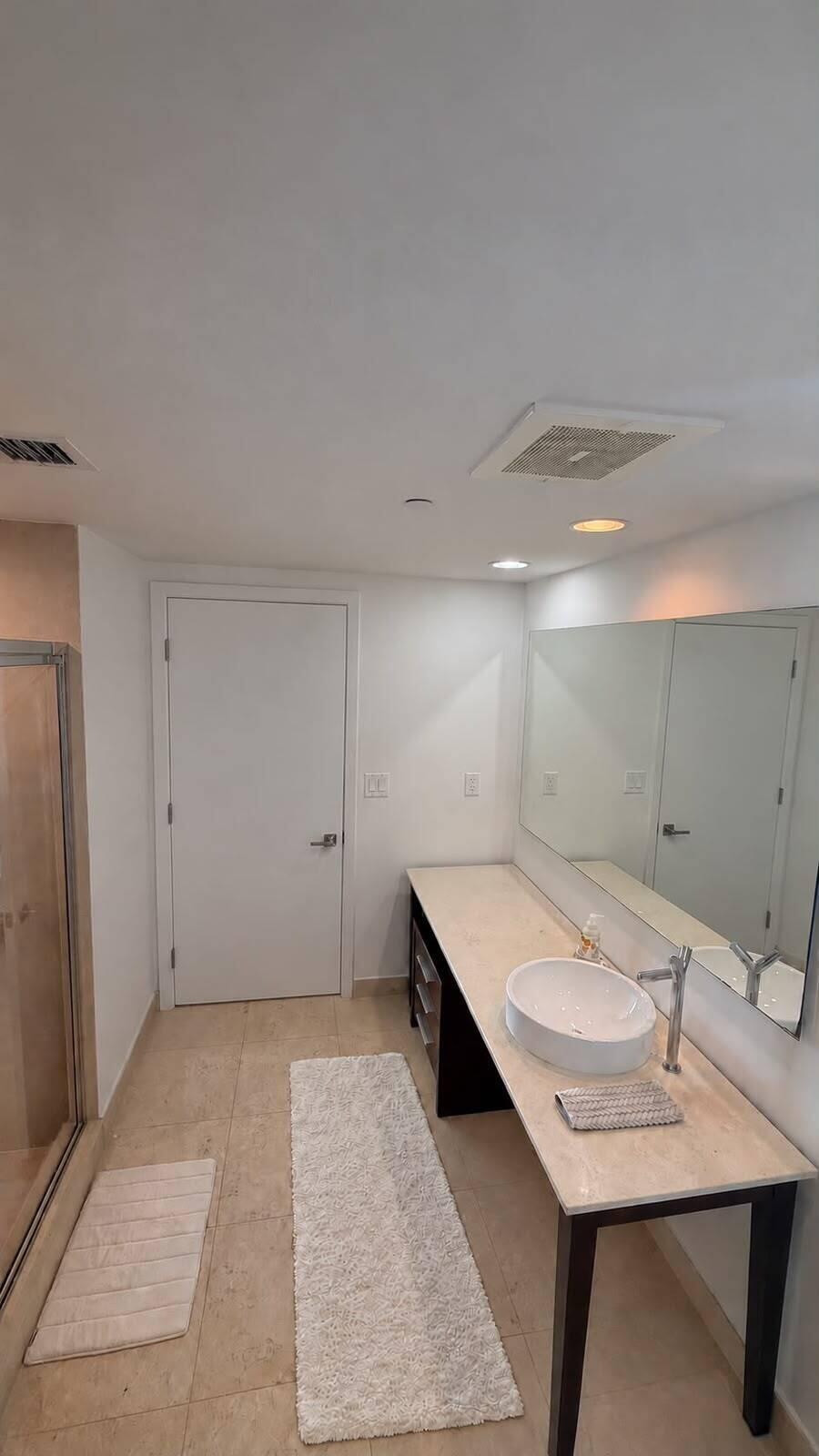 495 BRICKELL #1605, Miami FL 33131