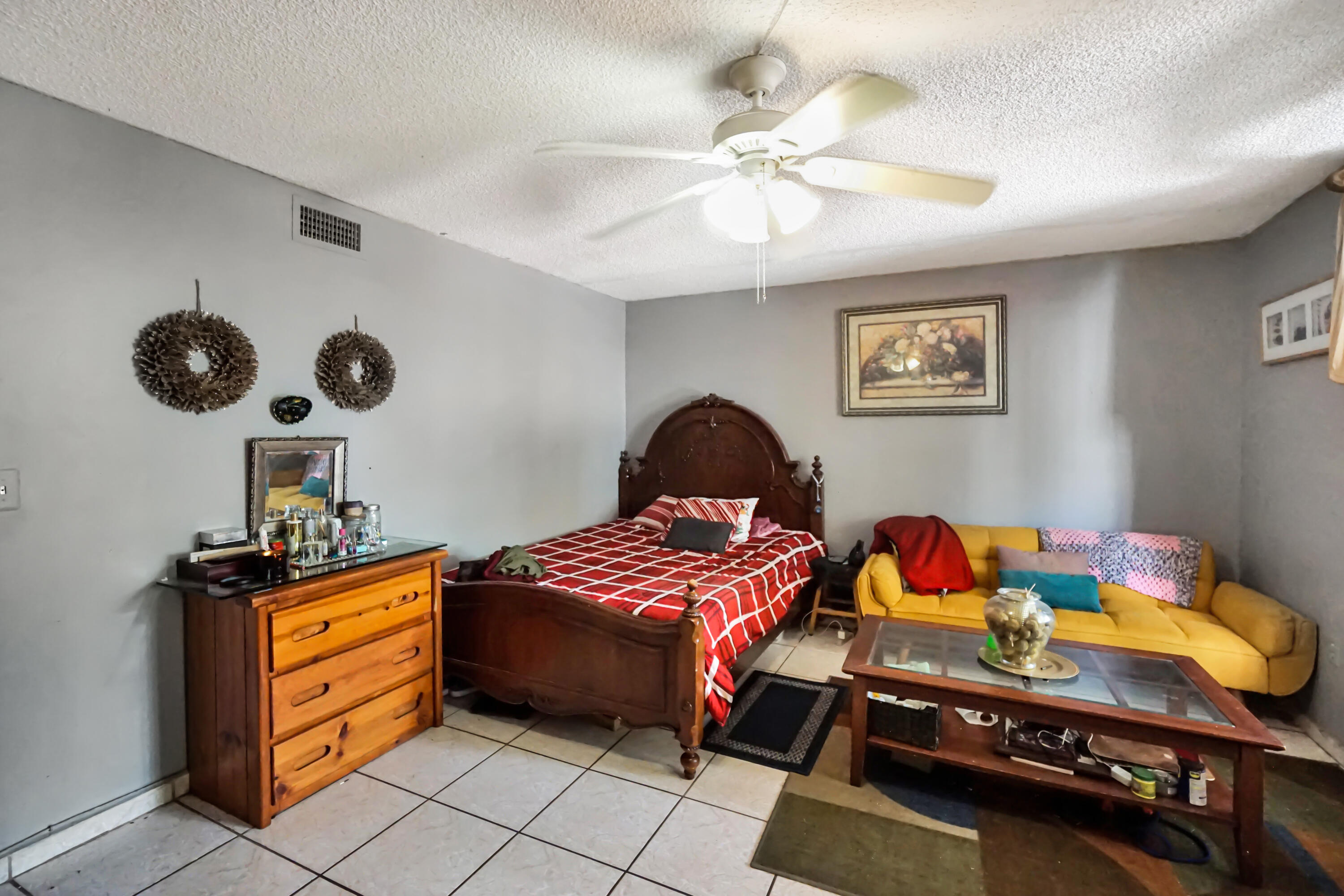 1067 W 43rd #68, Hialeah FL 33012