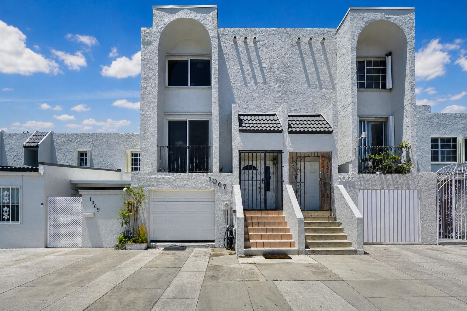 1067 W 43rd #68, Hialeah FL 33012