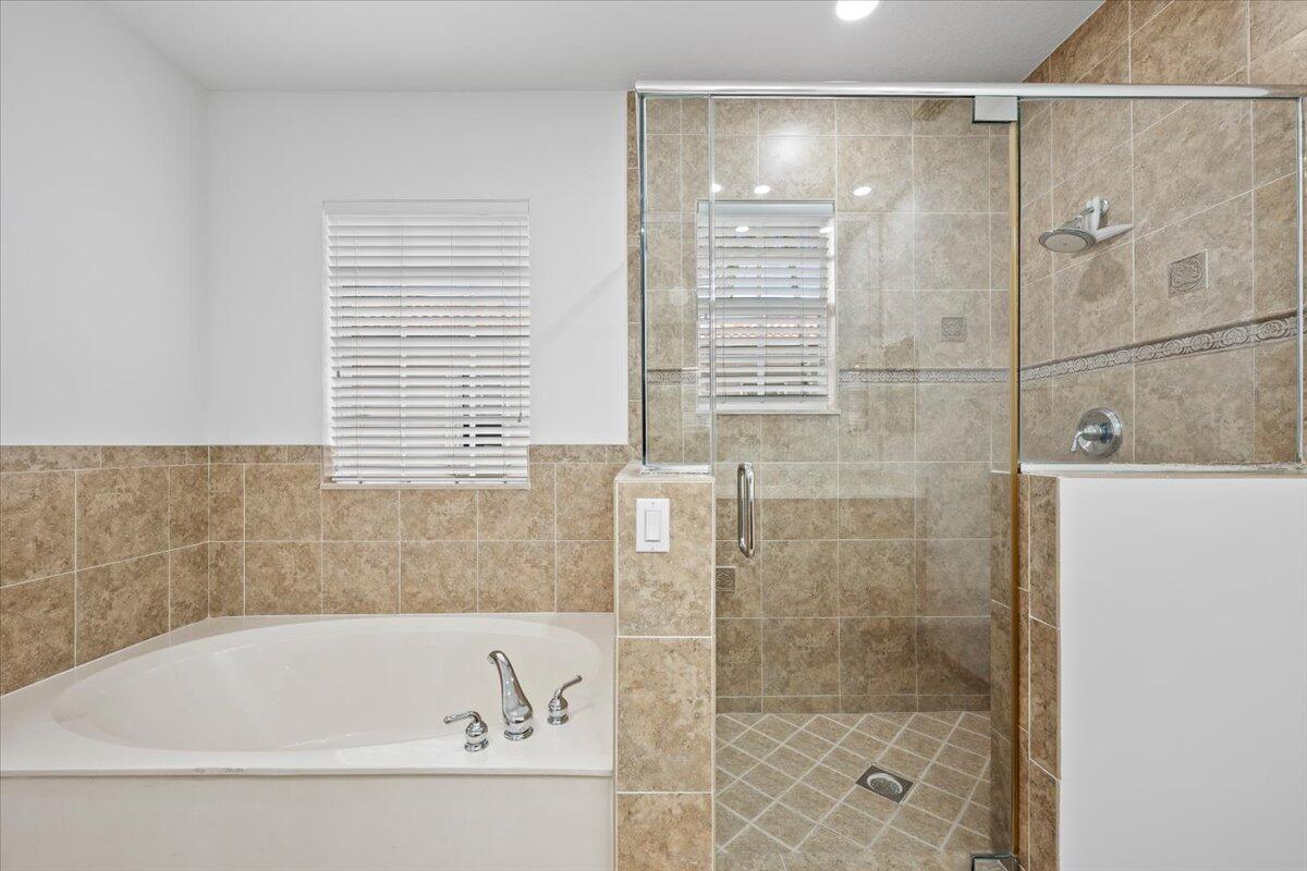 1049 Vintner, Palm Beach Gardens FL 33410
