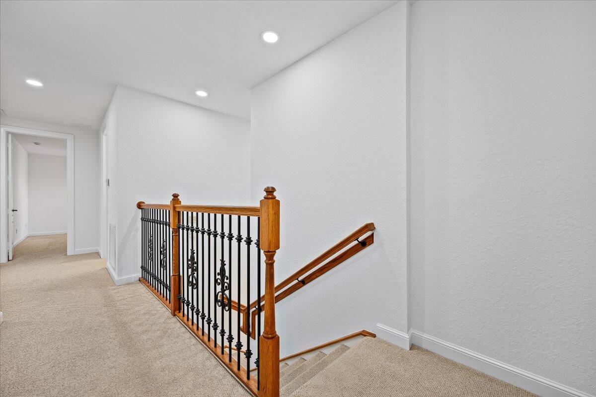 1049 Vintner, Palm Beach Gardens FL 33410