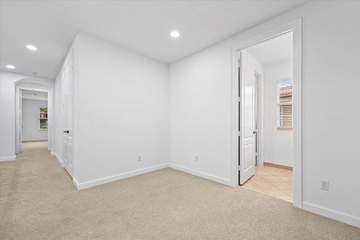 1049 Vintner, Palm Beach Gardens FL 33410
