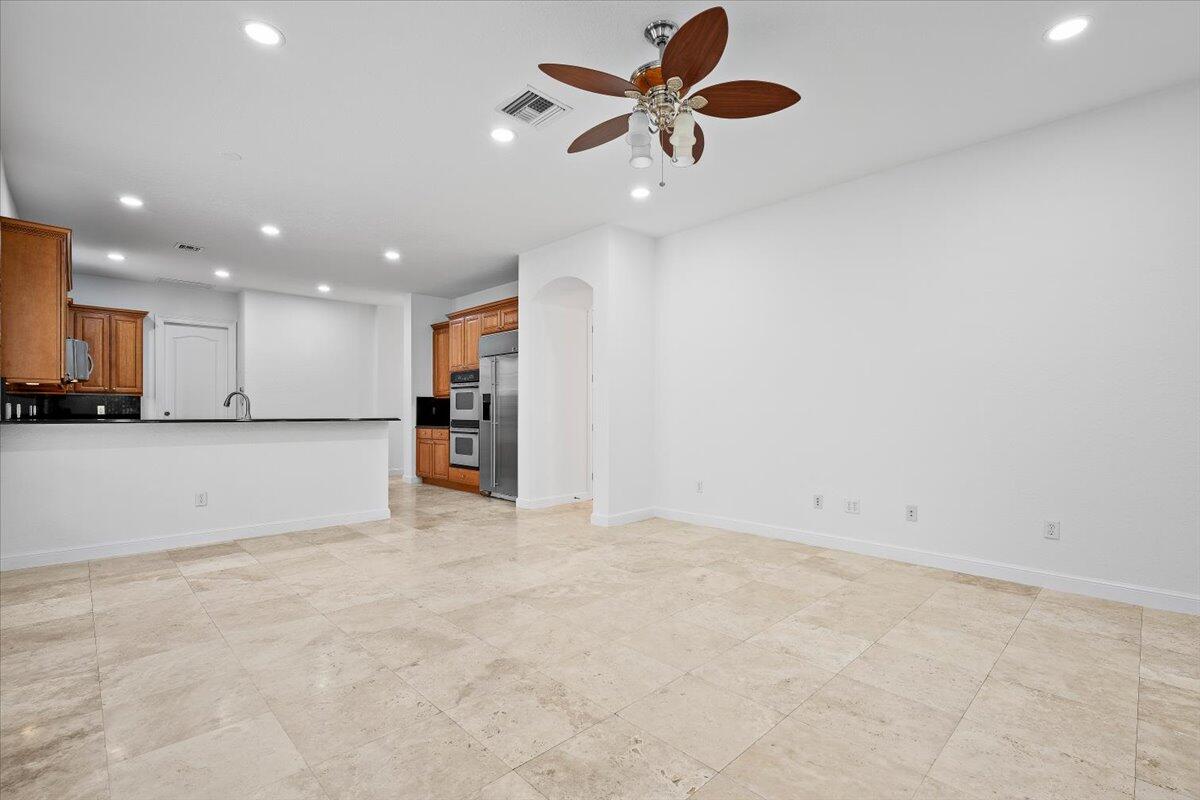 1049 Vintner, Palm Beach Gardens FL 33410