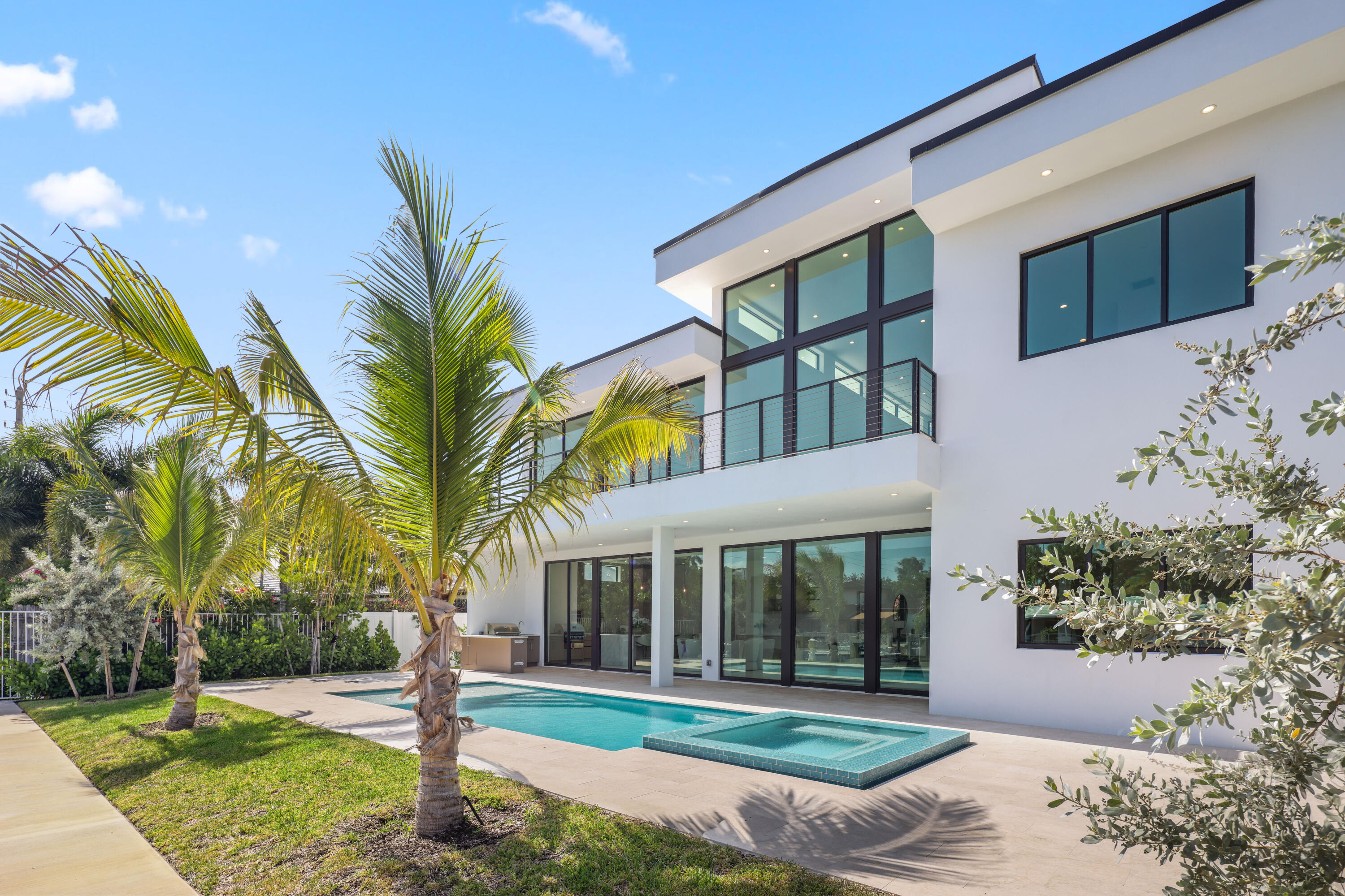 2612 NE 4TH, Pompano Beach FL 33062