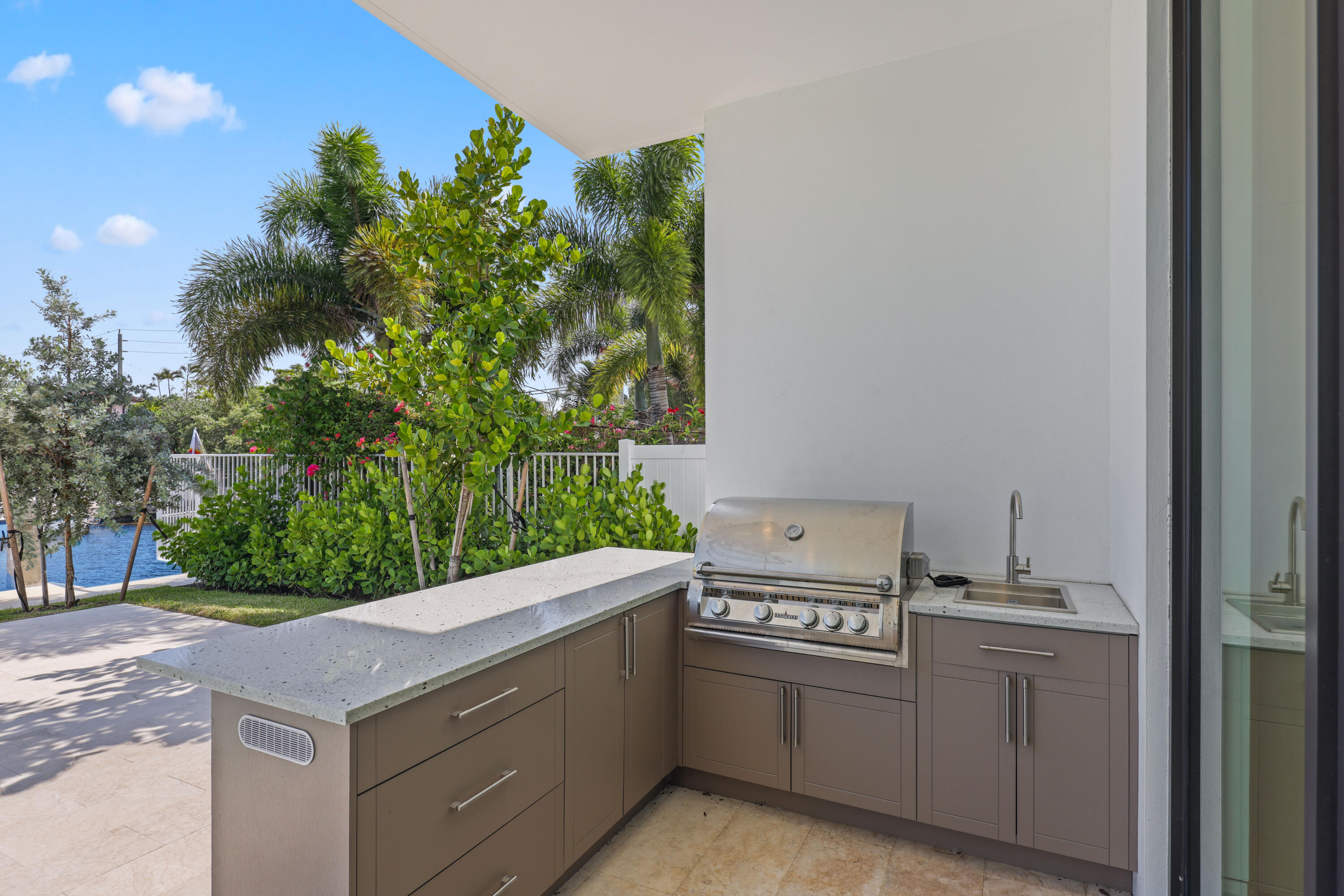 2612 NE 4TH, Pompano Beach FL 33062
