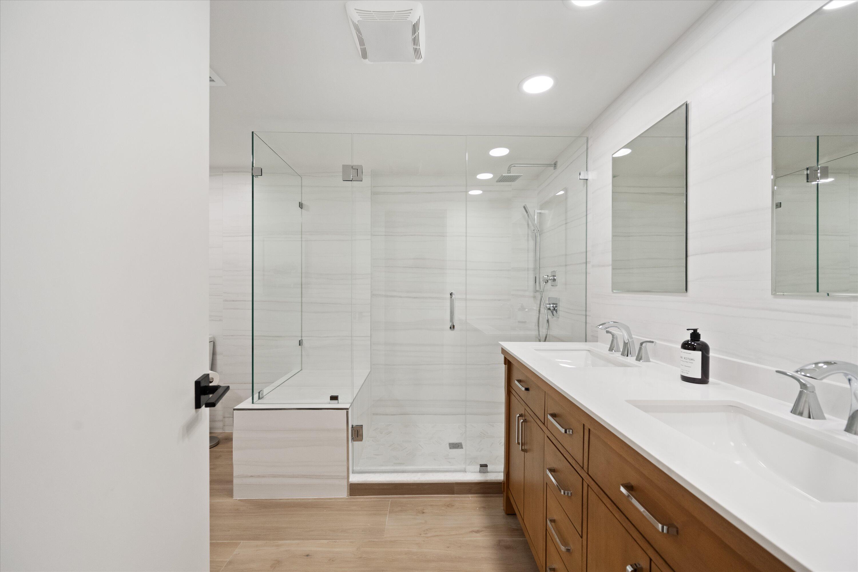 2810 Polo Island #C203, Wellington FL 33414