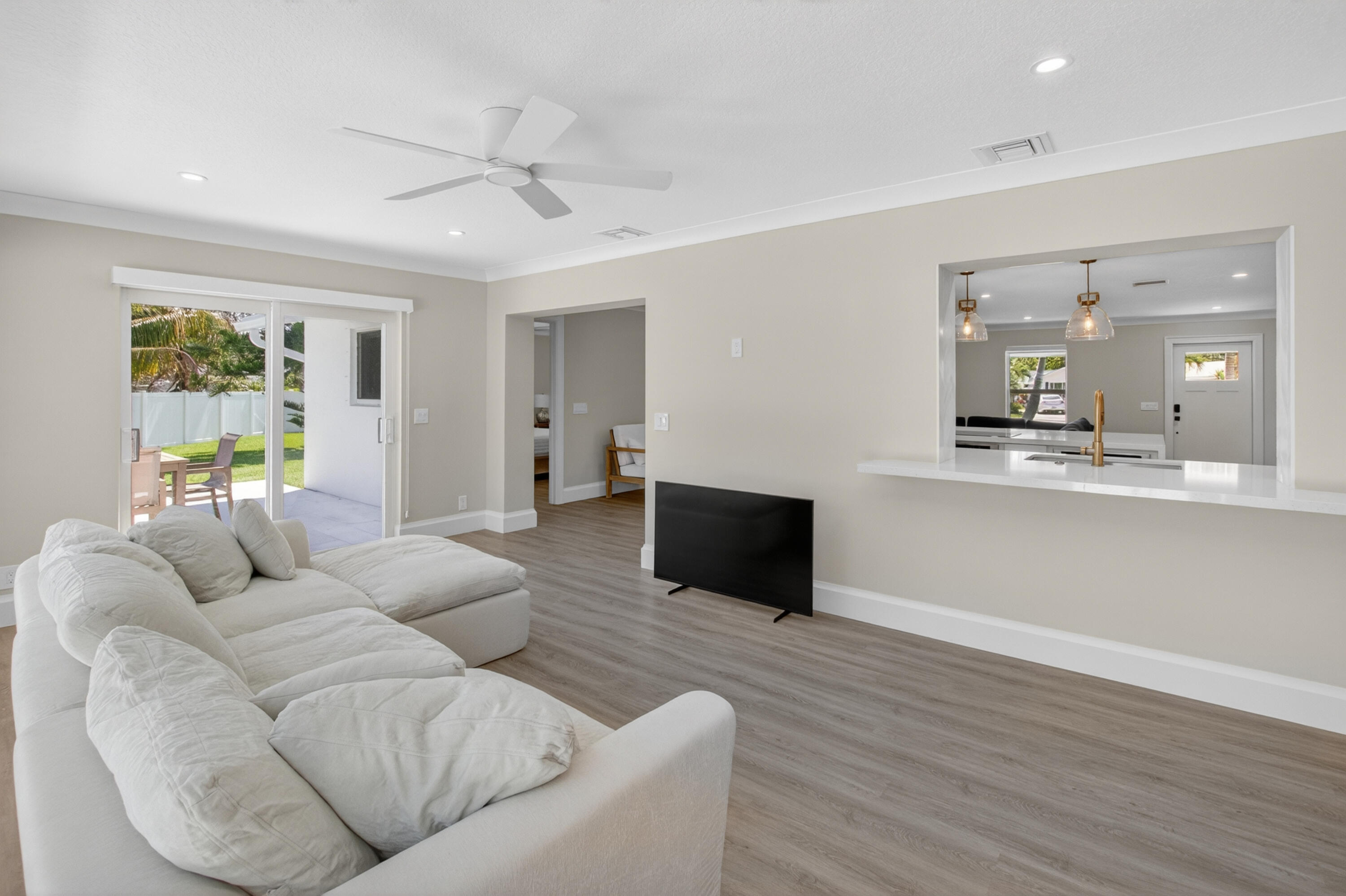 135 SE 28th, Boynton Beach FL 33435