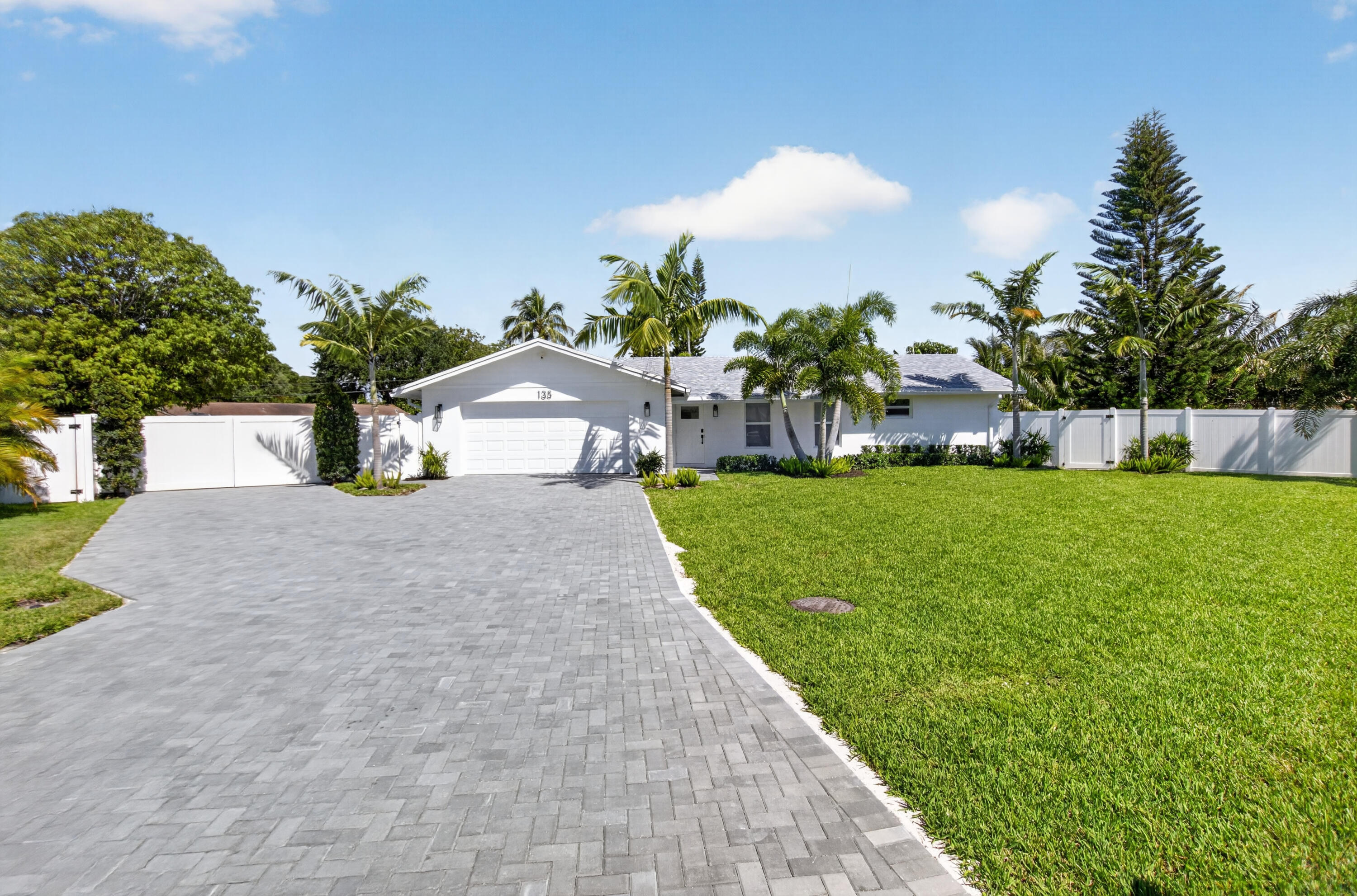 135 SE 28th, Boynton Beach FL 33435
