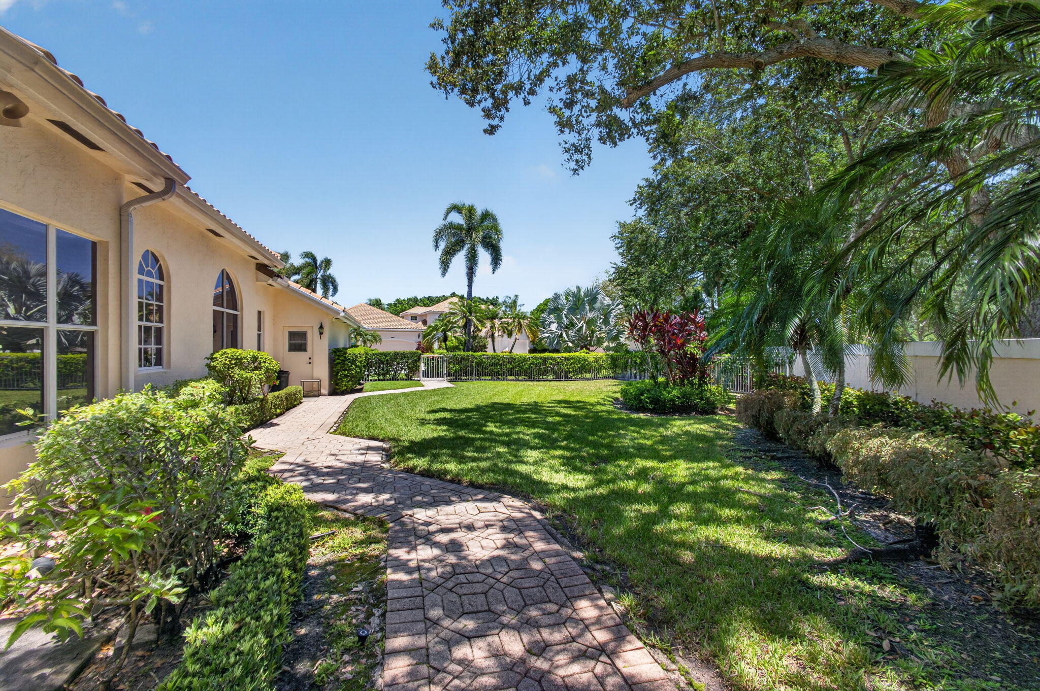 1048 DIAMOND HEAD, Palm Beach Gardens FL 33418