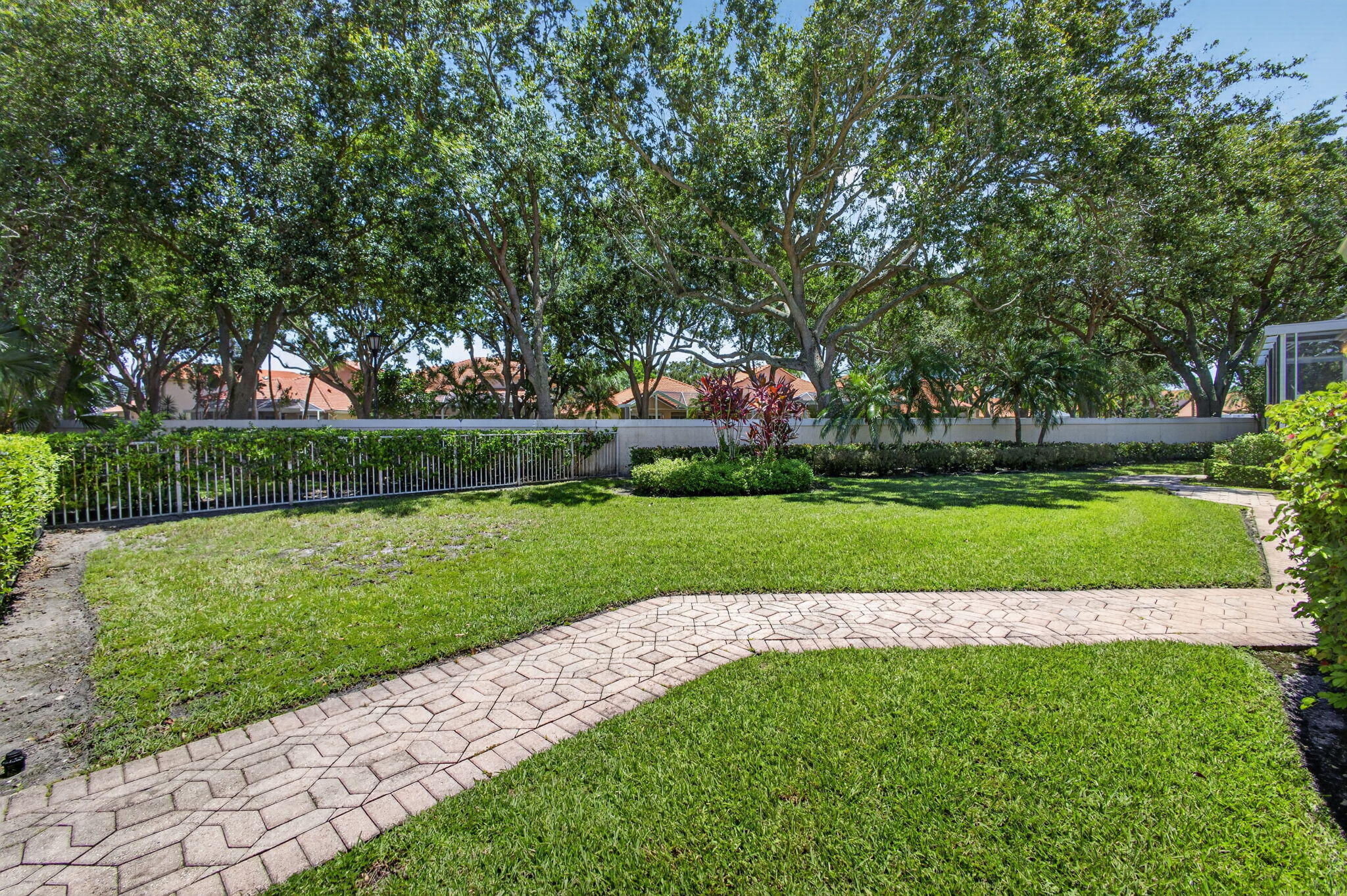 1048 DIAMOND HEAD, Palm Beach Gardens FL 33418
