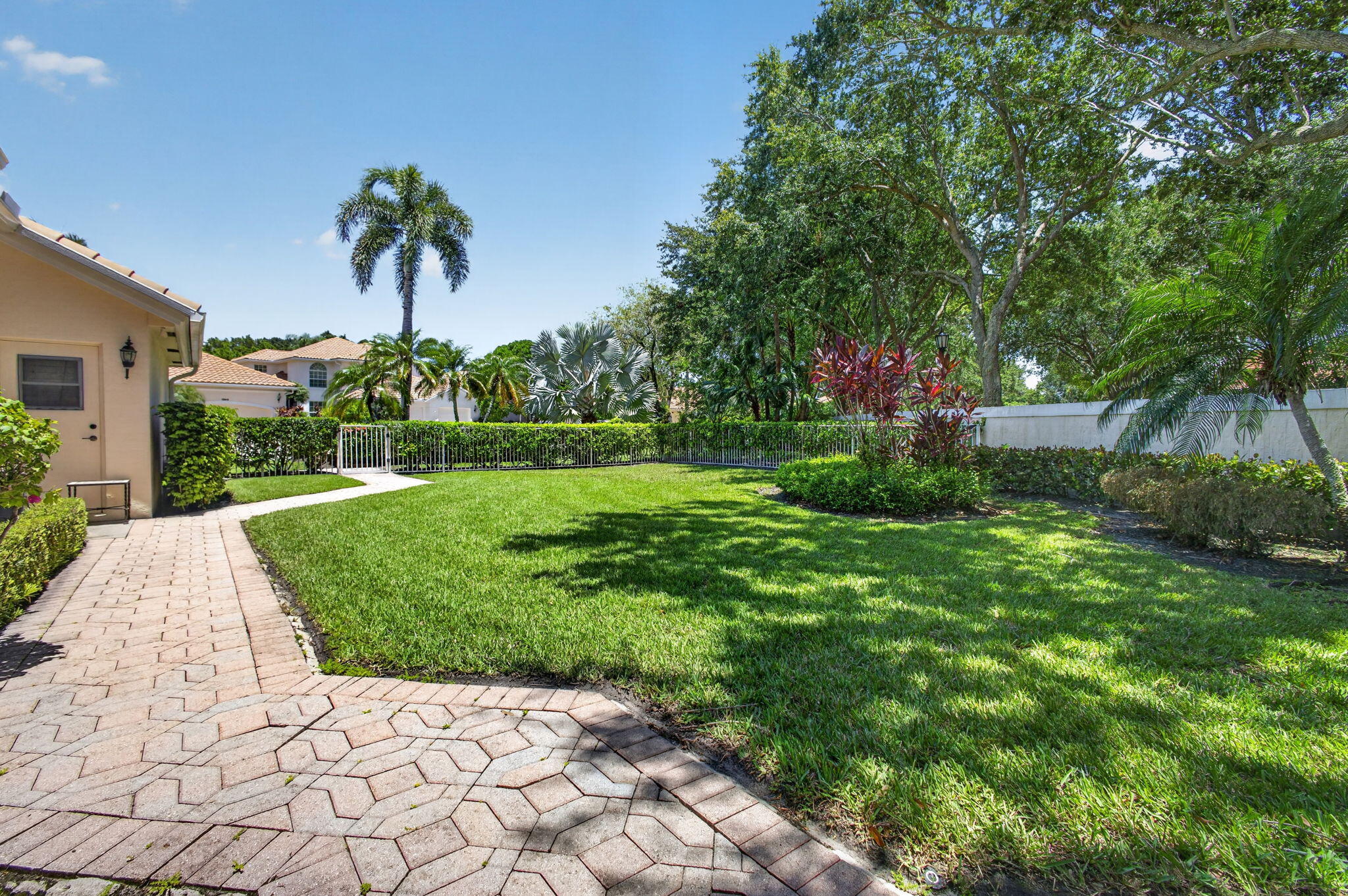 1048 DIAMOND HEAD, Palm Beach Gardens FL 33418