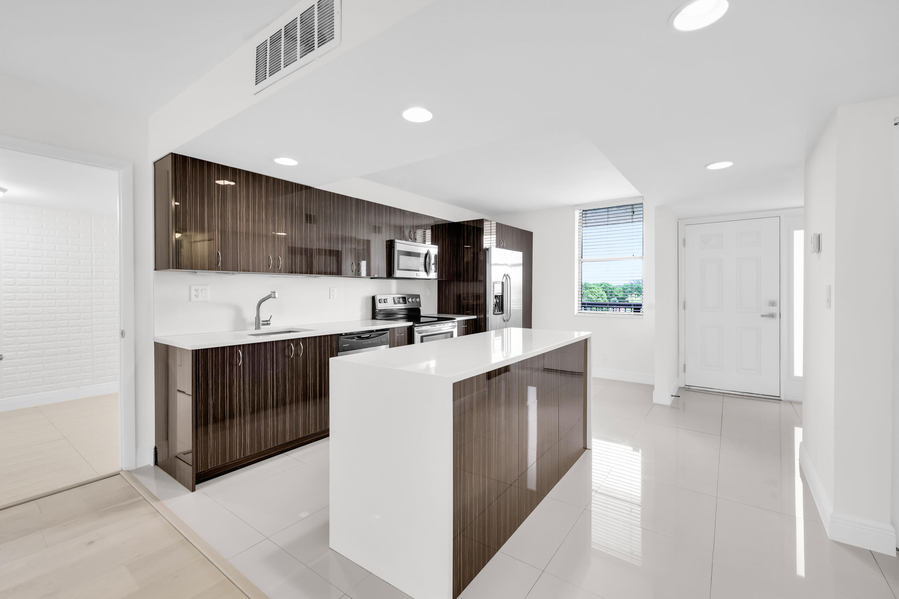 2768 Carambola #501, Coconut Creek FL 33066