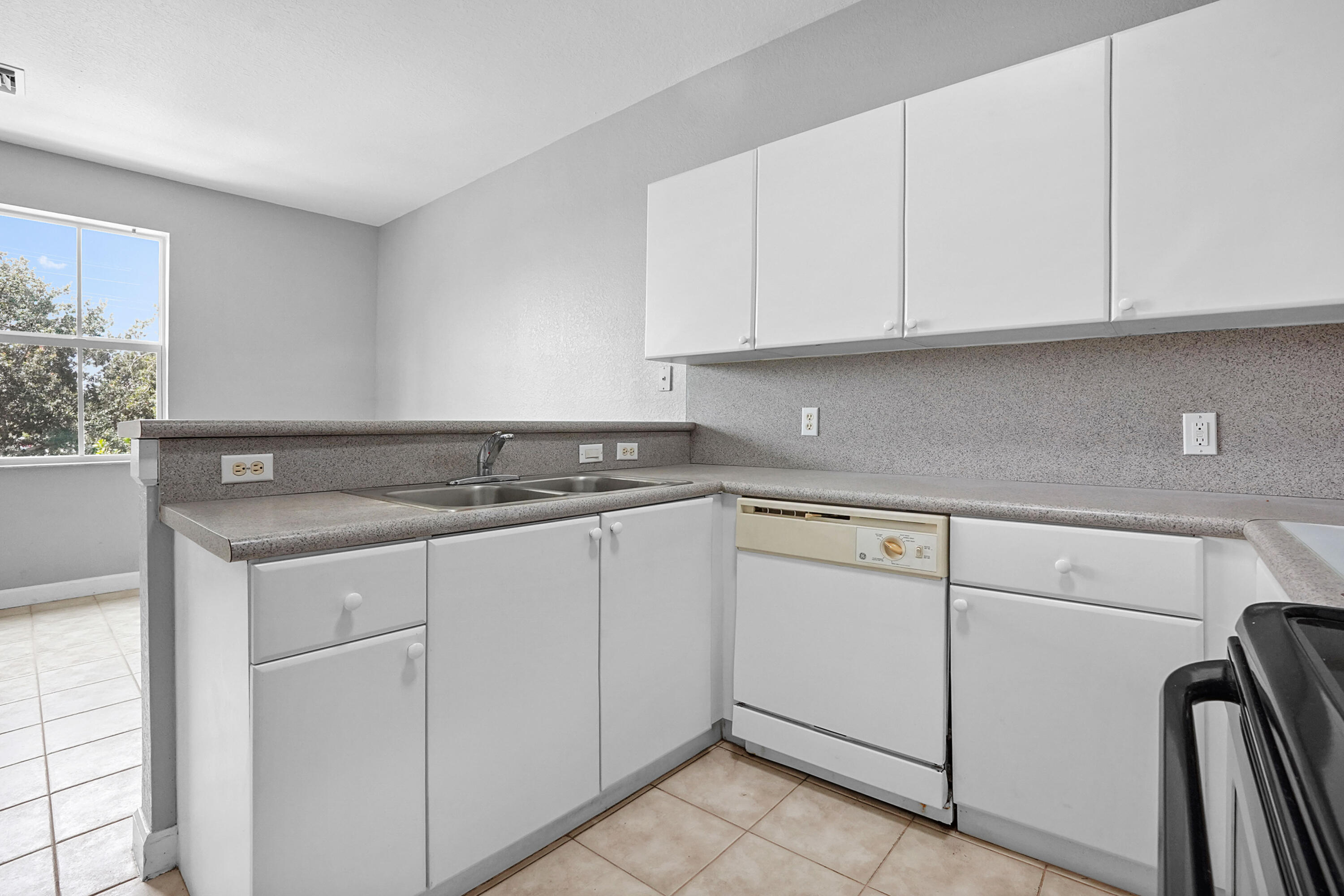 2019 Shoma #178, Royal Palm Beach FL 33414
