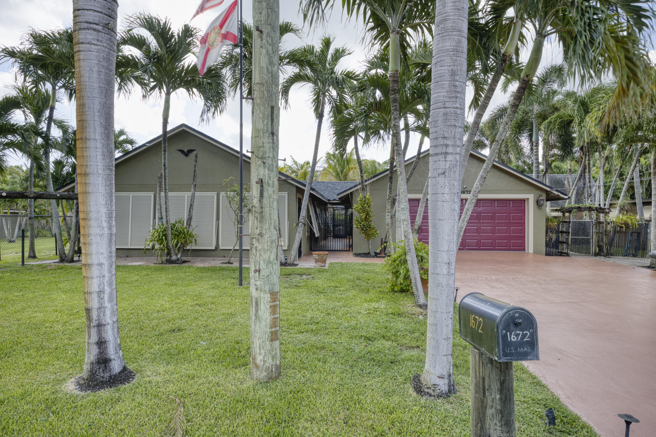 1672 ERIE, Palm Springs FL 33406