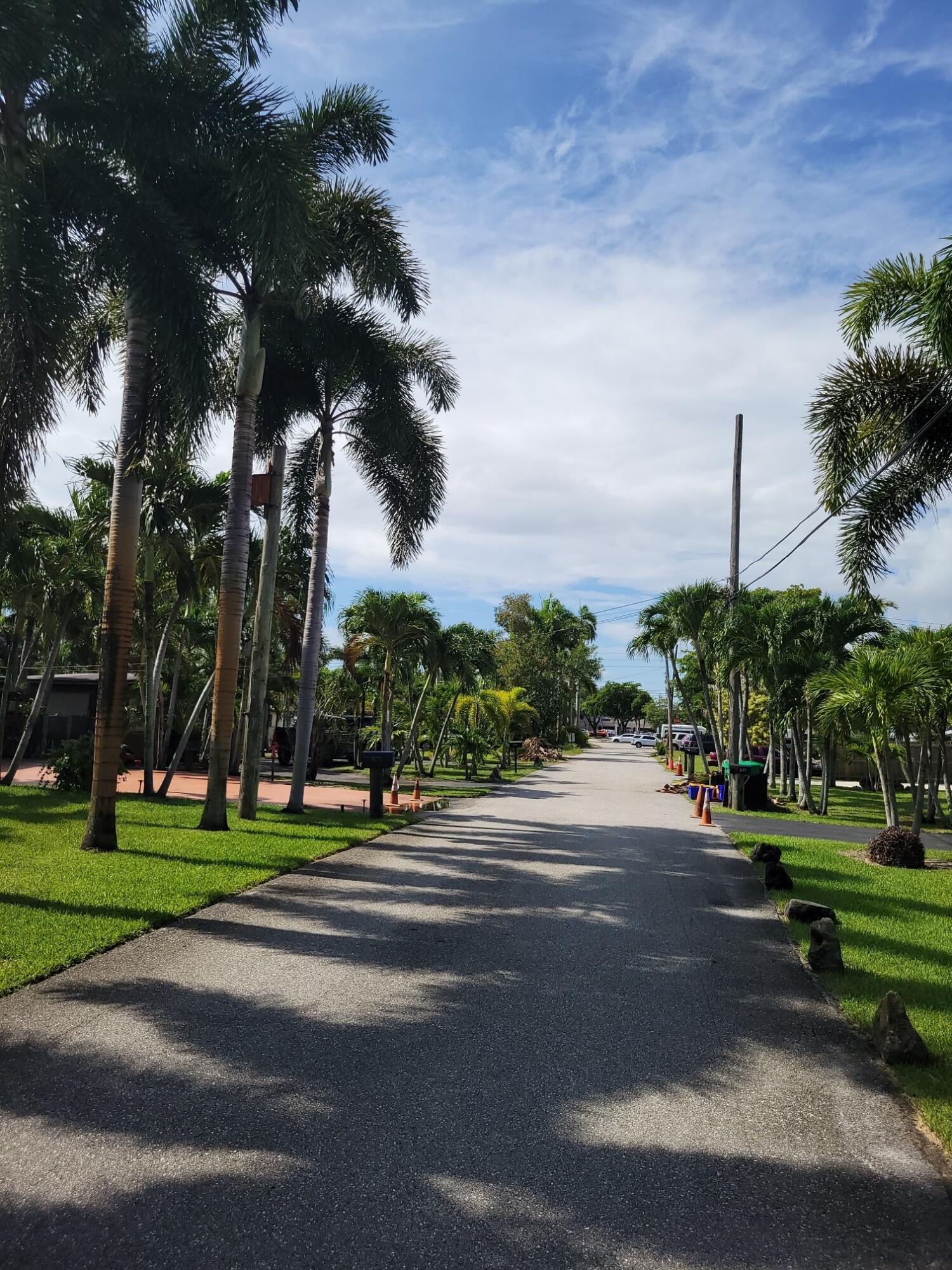 1672 ERIE, Palm Springs FL 33406