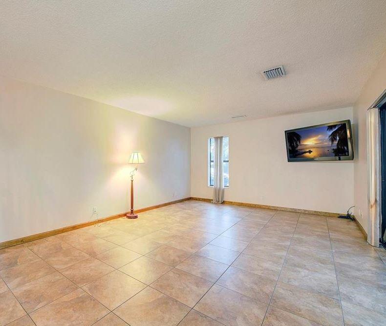 3599 COCOPLUM #34100, Coconut Creek FL 33063