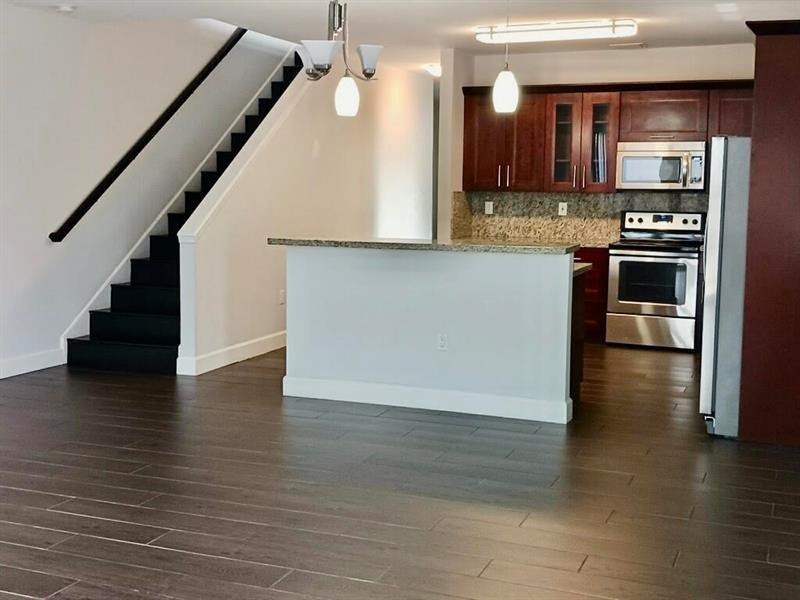 323 SW 11TH, Fort Lauderdale FL 33315